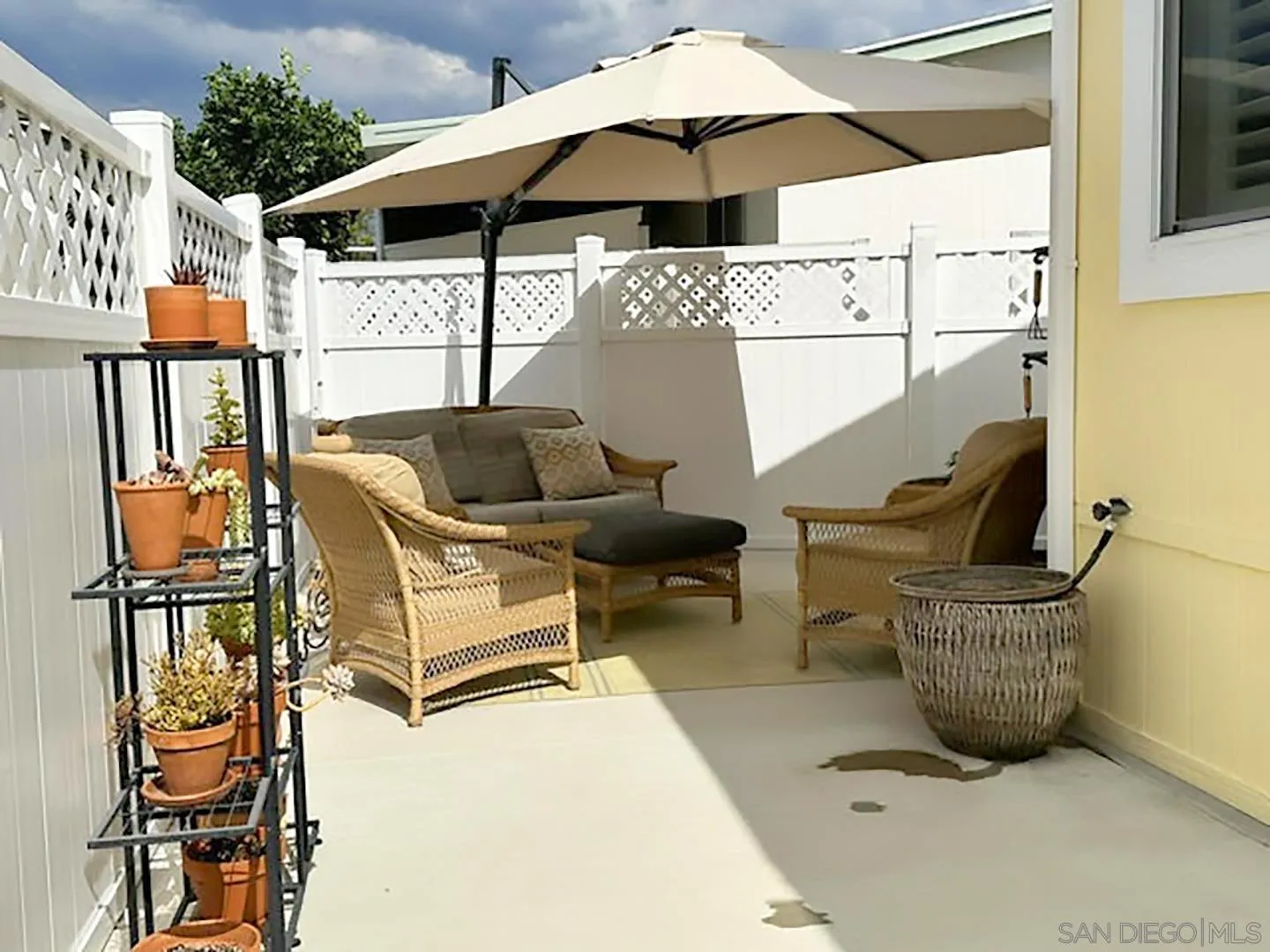 https://cdn.realtyfeed.com/cdn/127/260022440/13e58e01881db6b8ca61a2e1196f60c9.webp