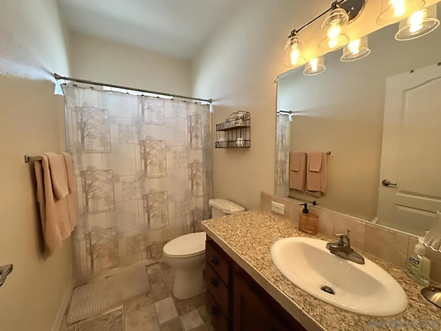 https://cdn.realtyfeed.com/cdn/127/260022440/a36f347d431489484996d50470679653.webp