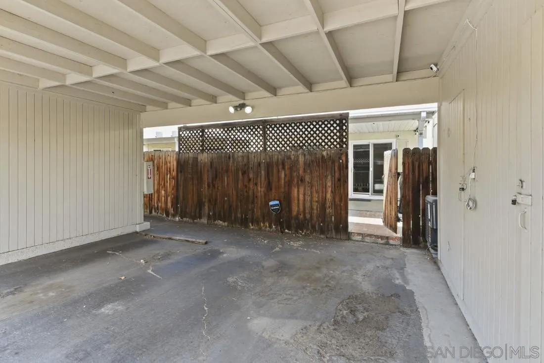 https://cdn.realtyfeed.com/cdn/127/260022443/4701d99213d7eeca73339b25f1b82f64.webp