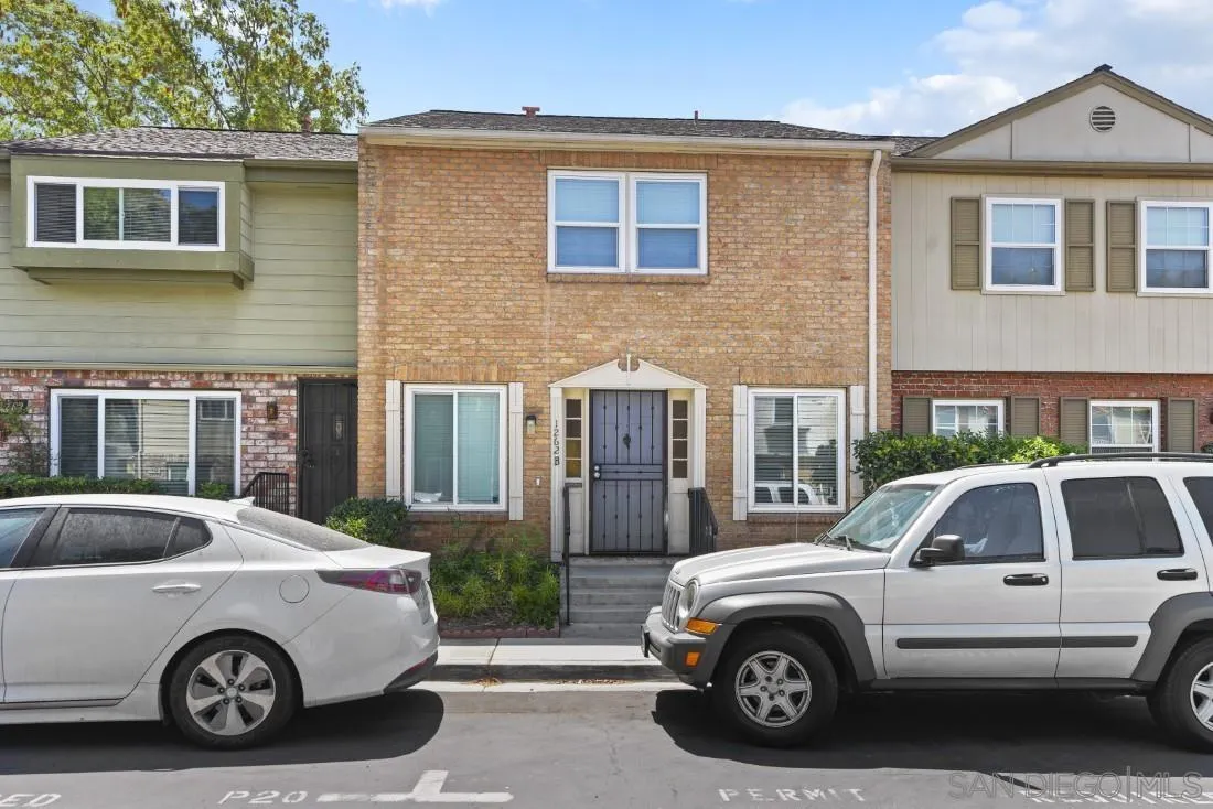 https://cdn.realtyfeed.com/cdn/127/260022443/afa7b1dece5af9fcac17b37e23796b53.webp