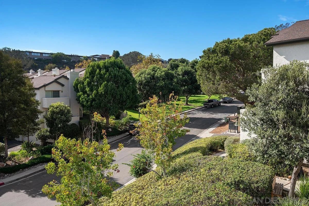 https://cdn.realtyfeed.com/cdn/127/260022448/12ab606e60fbf1ad793c9e0b01092fa4.webp