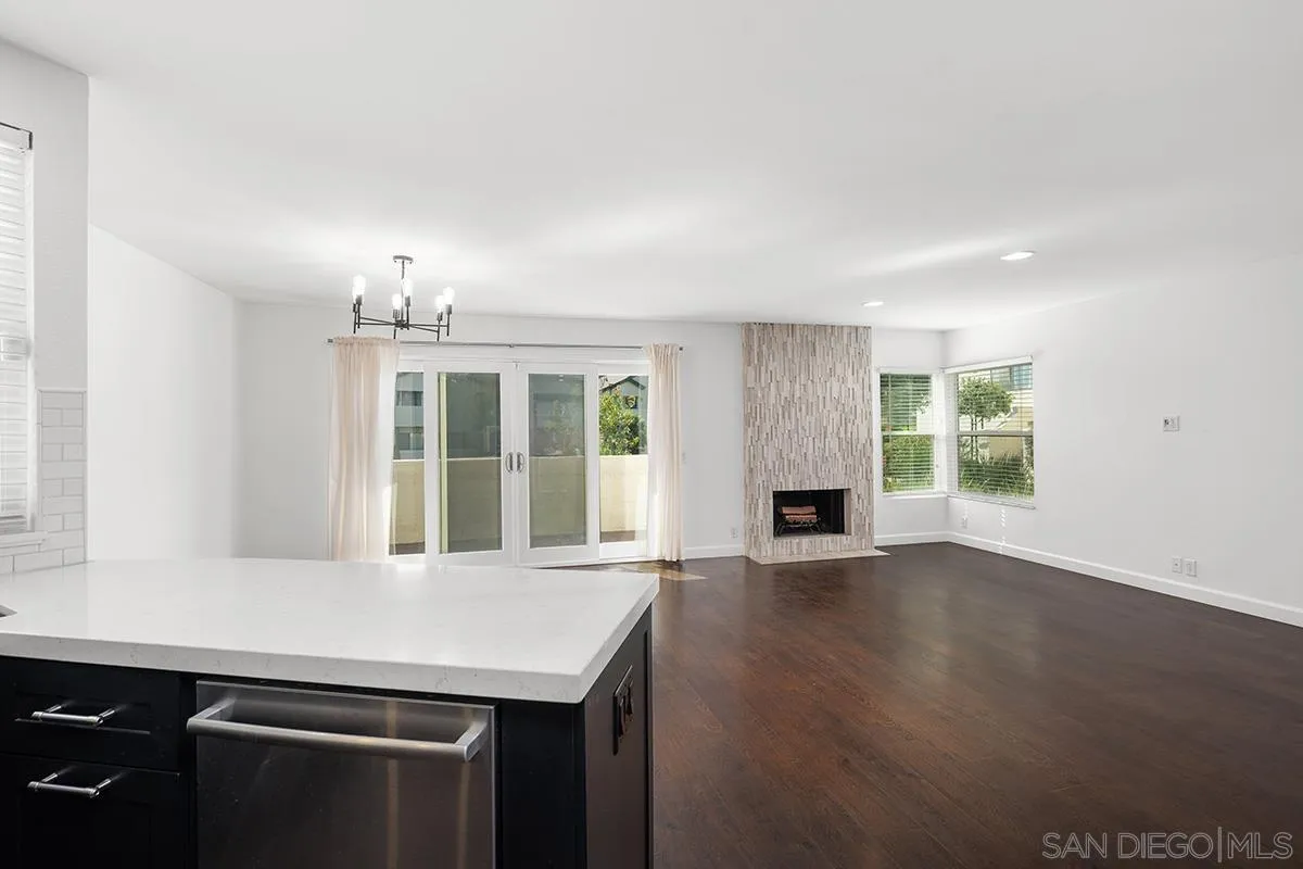 https://cdn.realtyfeed.com/cdn/127/260022448/2bc6cbb343c23112d5761cb66baa79f7.webp
