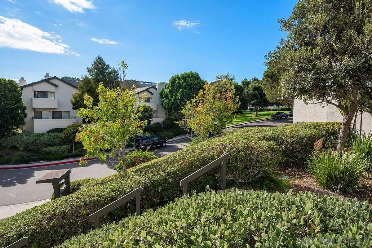 https://cdn.realtyfeed.com/cdn/127/260022448/737d3fa66dfd2ca43ac0a5831c7c26fd.webp