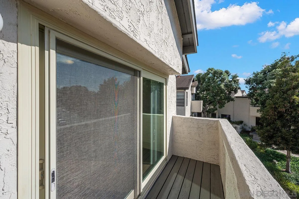 https://cdn.realtyfeed.com/cdn/127/260022448/8bef8df65de7e95312da046064c80278.webp