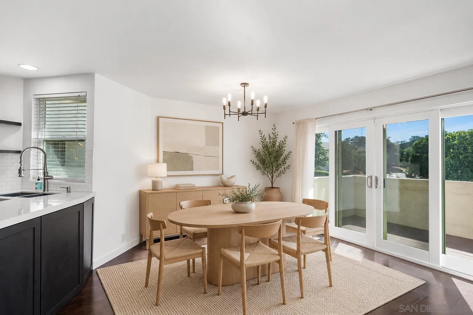 https://cdn.realtyfeed.com/cdn/127/260022448/faf97e05ef41e030f4c4b740b50b0973.webp