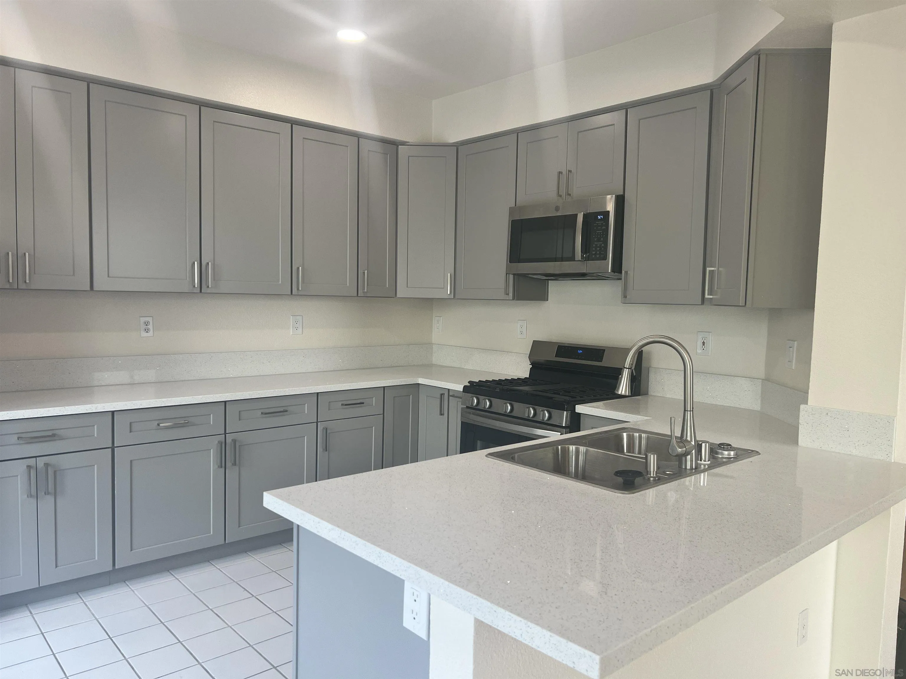 2177 Lago Ventana, Chula Vista, CA 91914 - Photo 5 of 19, Chula Vista, CA