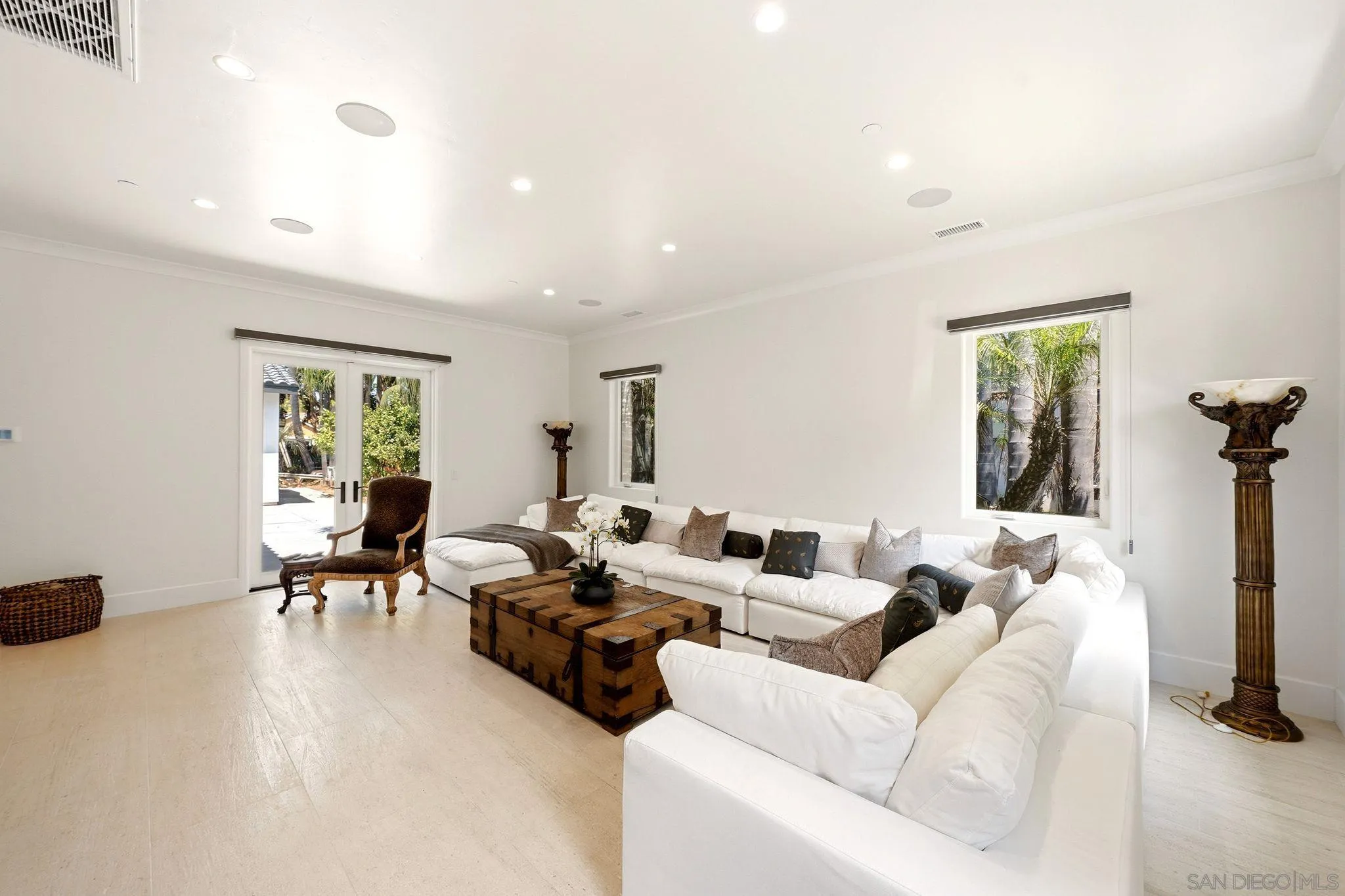 https://cdn.realtyfeed.com/cdn/127/260022451/2ef0b1c786af0657162faf9cabdc19ab.webp