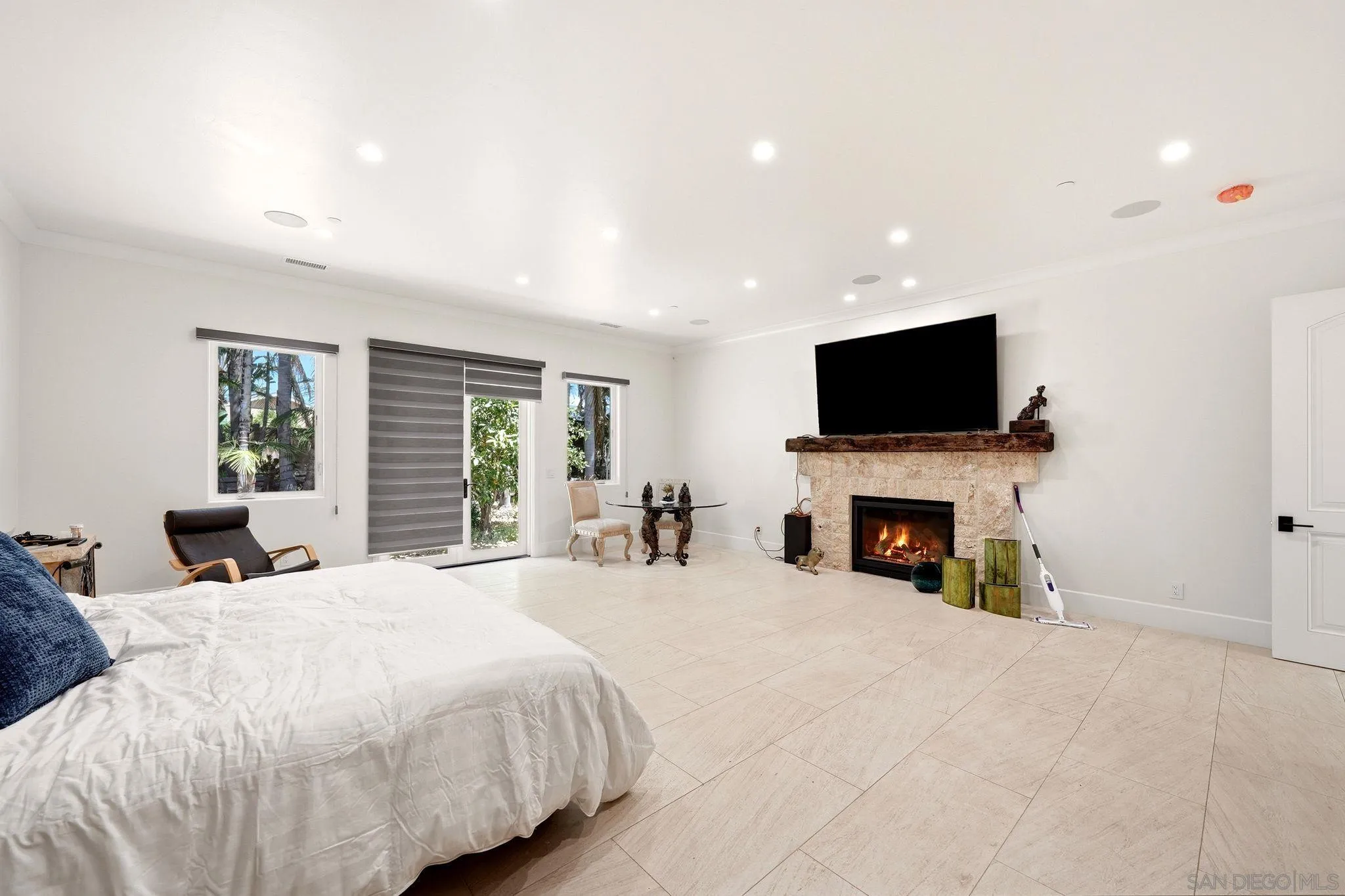 https://cdn.realtyfeed.com/cdn/127/260022451/640d07377c5cb2bdba0876e8e31e275c.webp