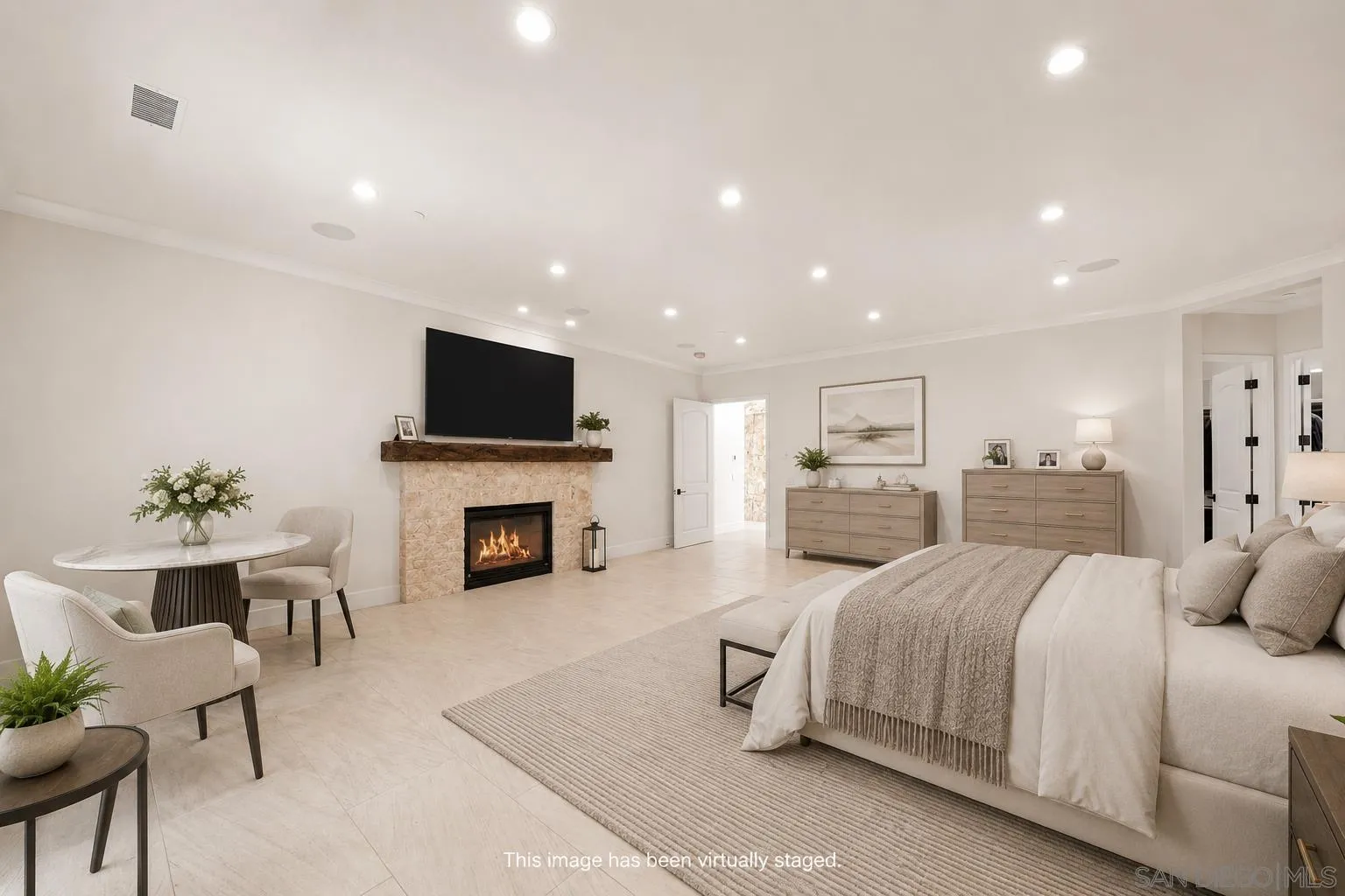 https://cdn.realtyfeed.com/cdn/127/260022451/80d70e3310ad9c53c761158fcbd27259.webp