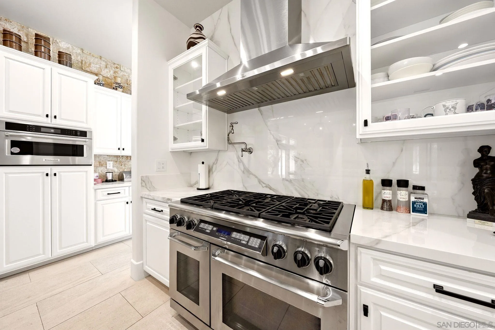 https://cdn.realtyfeed.com/cdn/127/260022451/8e42b7ee2a8bb380c4b9b765c63608ee.webp