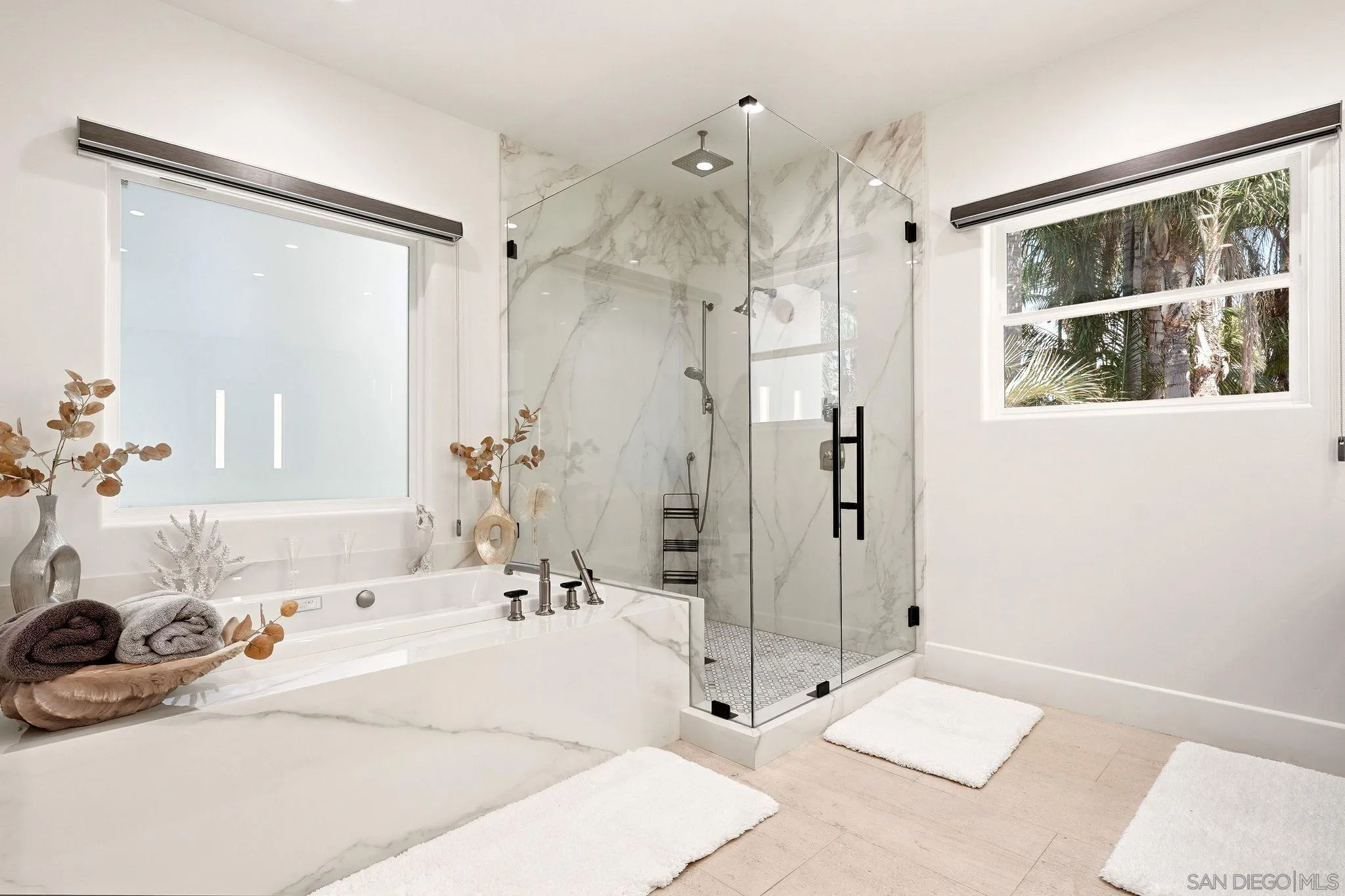 https://cdn.realtyfeed.com/cdn/127/260022451/b460b270b3d1e3b8352a854595352ca5.webp