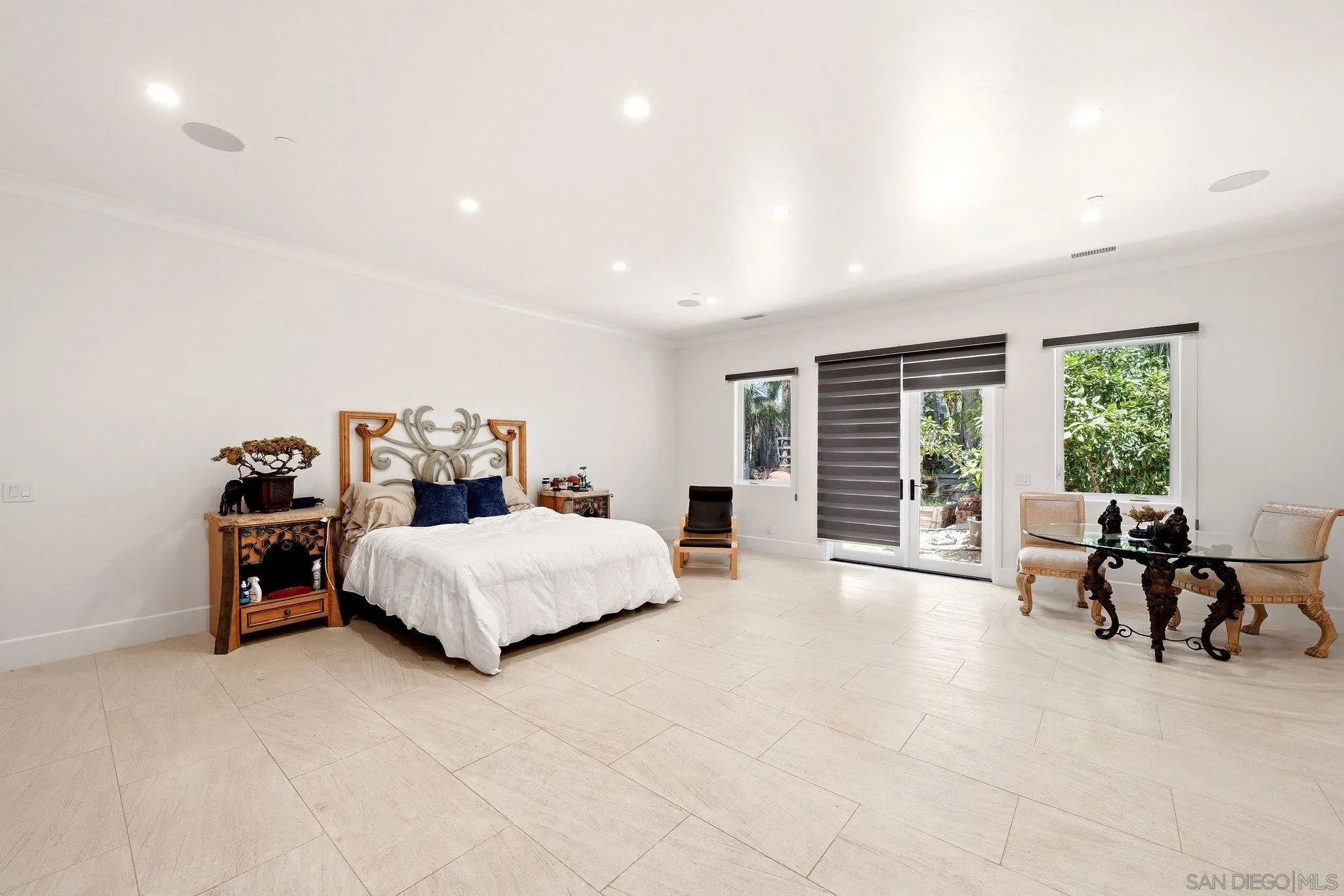 https://cdn.realtyfeed.com/cdn/127/260022451/ba31359f3084438b2a272108142bd15c.webp