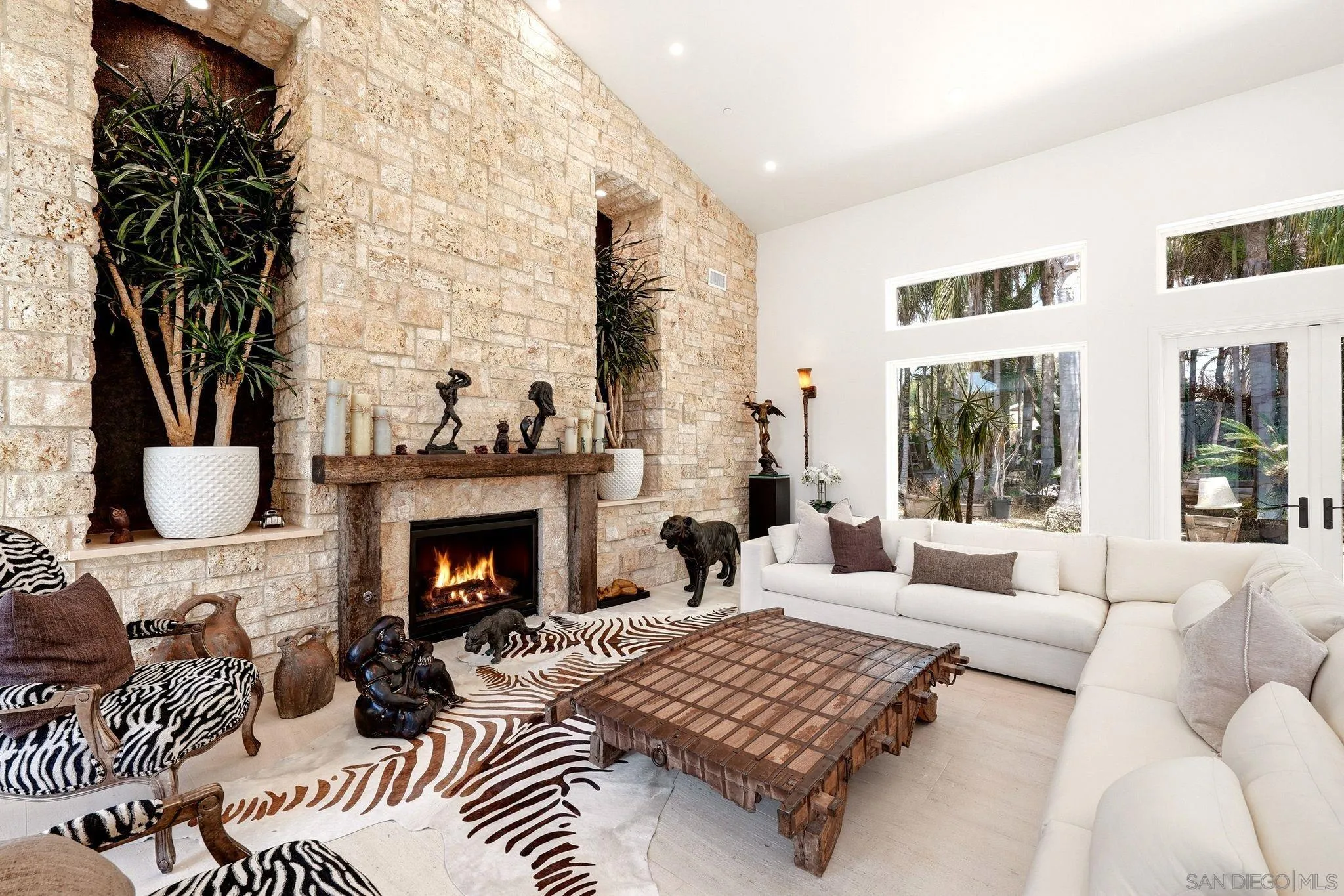 https://cdn.realtyfeed.com/cdn/127/260022451/d82136f3df298cdce0c1fe1fd24efd4a.webp
