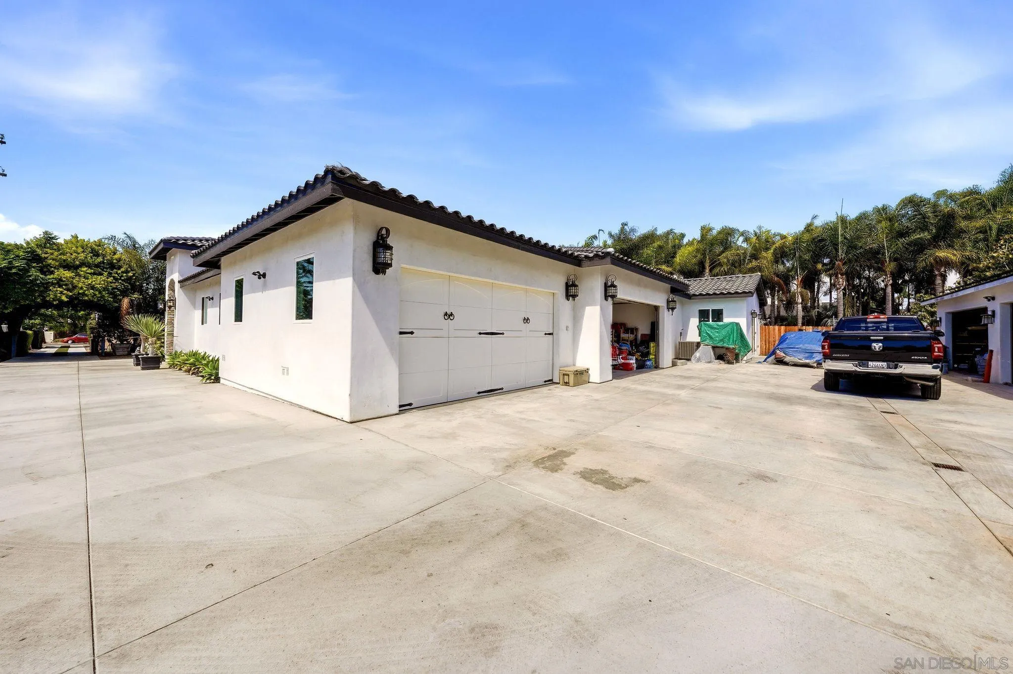 https://cdn.realtyfeed.com/cdn/127/260022451/e1dbd24241a50627a5b49cfac74a1d77.webp