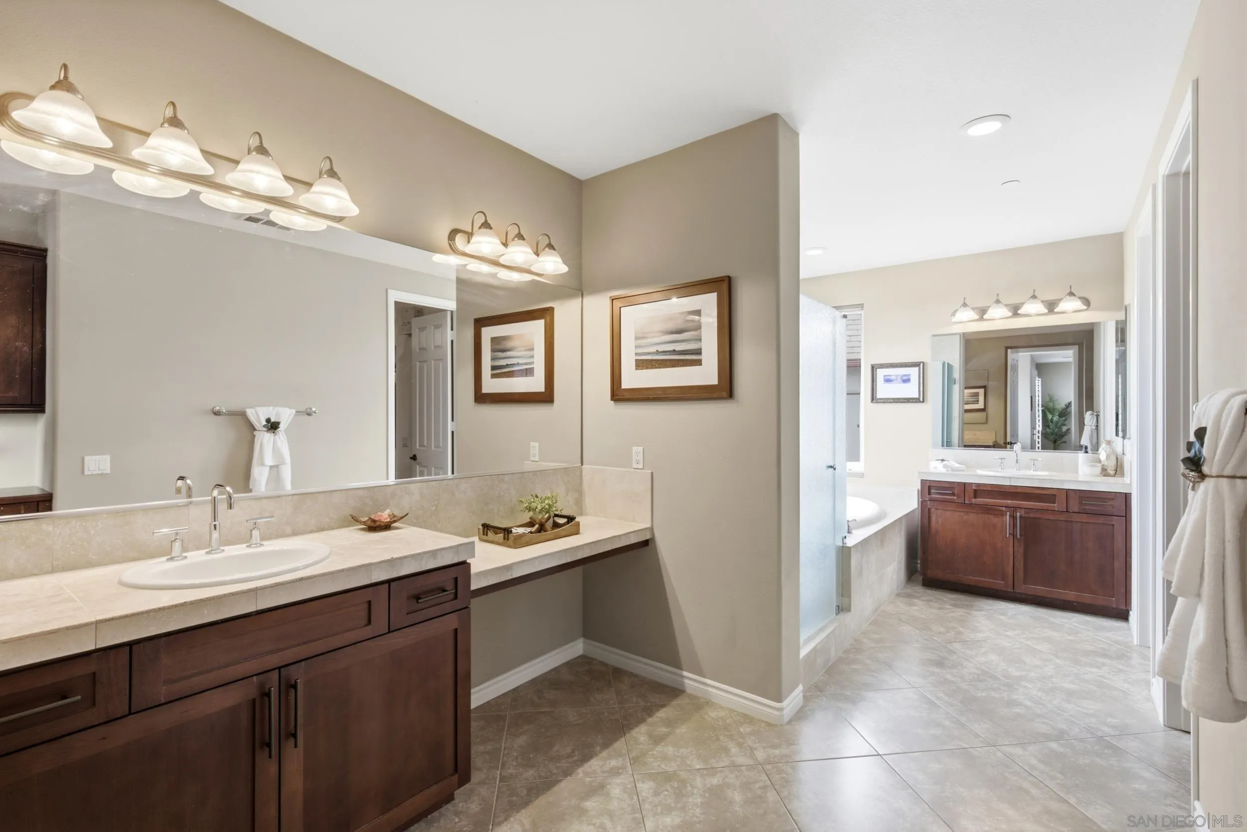 https://cdn.realtyfeed.com/cdn/127/260022456/3fbe8547ea089f49766ab9922926ea8d.webp