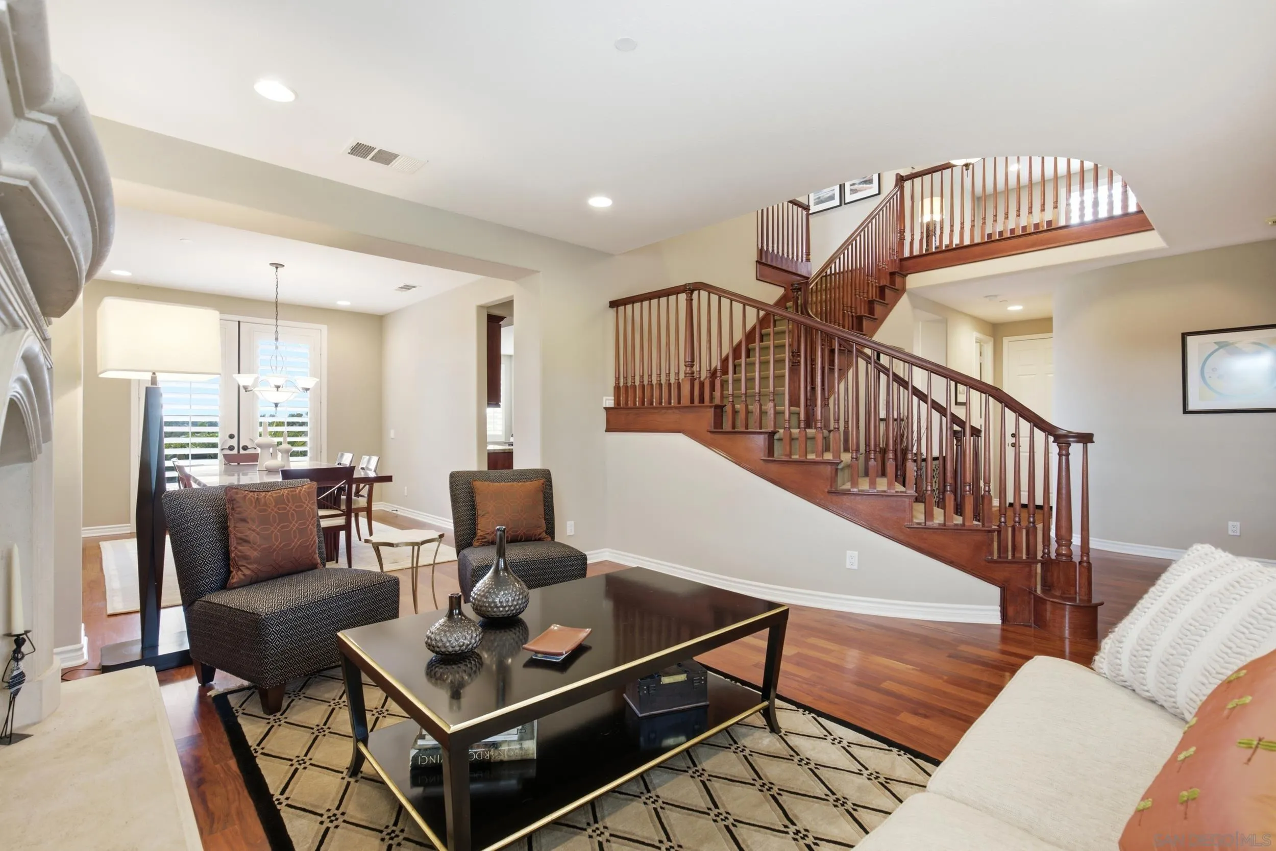 https://cdn.realtyfeed.com/cdn/127/260022456/68fde718ec4f3421307363e1bd9b51aa.webp