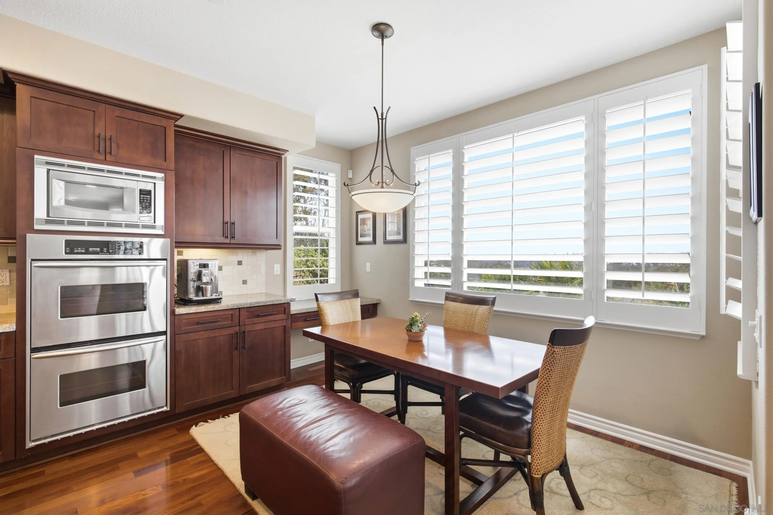 https://cdn.realtyfeed.com/cdn/127/260022456/e48eae0341ed2fa212f2d0918f8d4485.webp