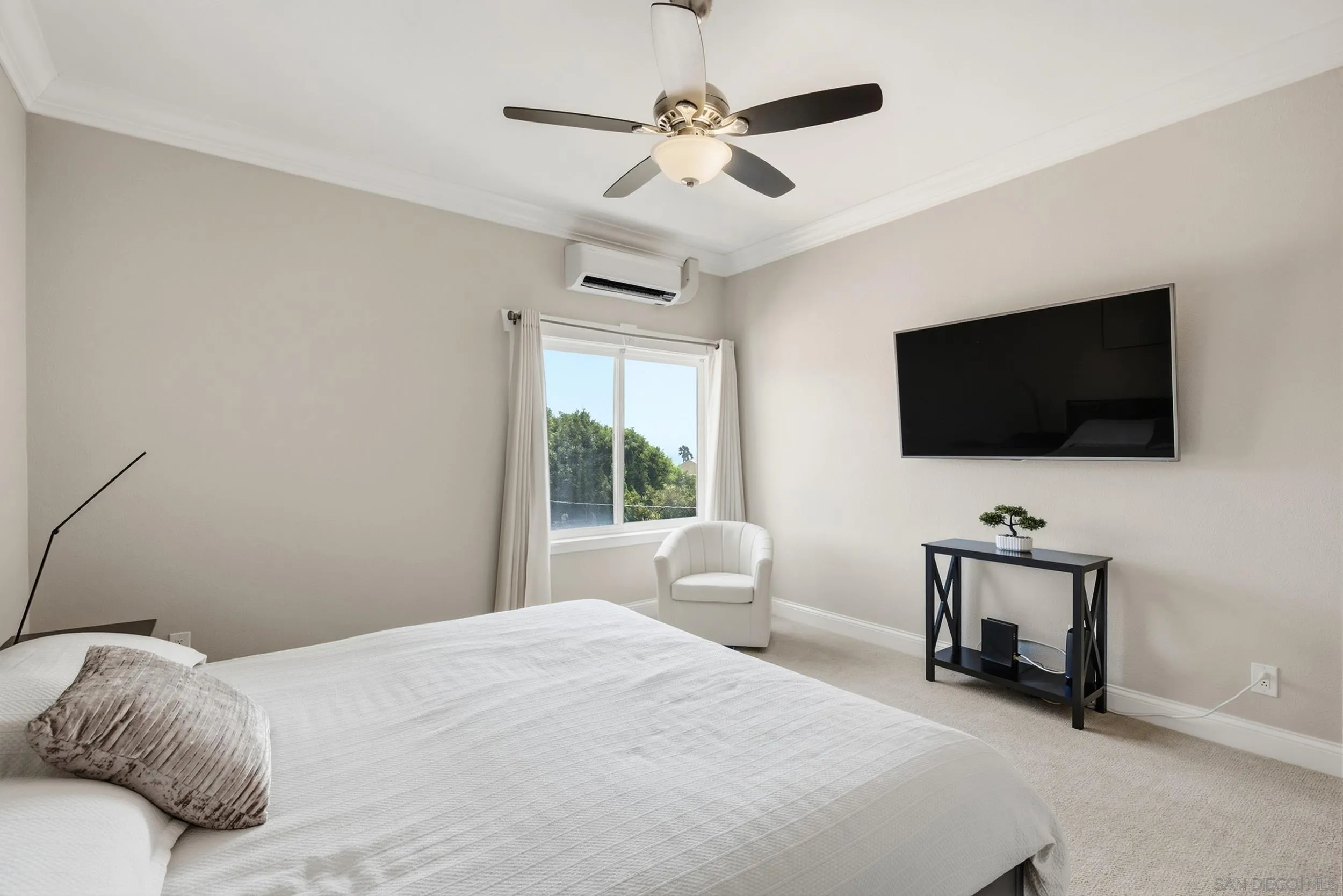 https://cdn.realtyfeed.com/cdn/127/260022457/438c6d534446ffae56da55b67be97376.webp