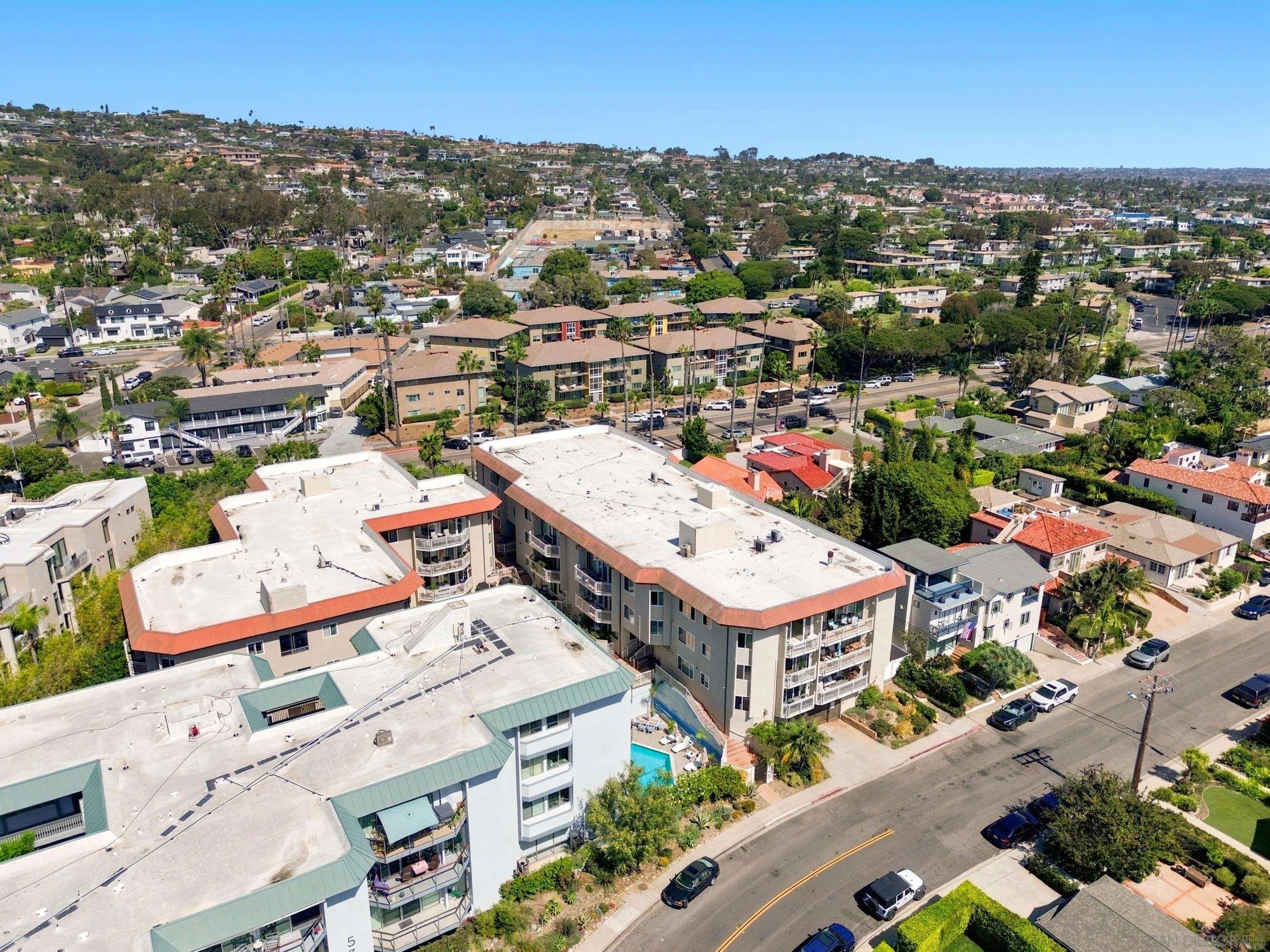 https://cdn.realtyfeed.com/cdn/127/260022457/8adf92cbdeabb1fea526b68f115f5be9.webp