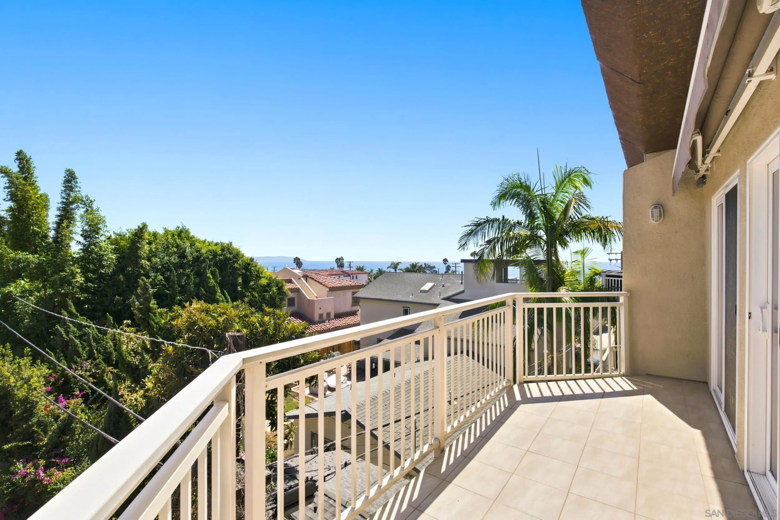 https://cdn.realtyfeed.com/cdn/127/260022457/b6852f6cf9ab78a61d058924e13e8478.webp