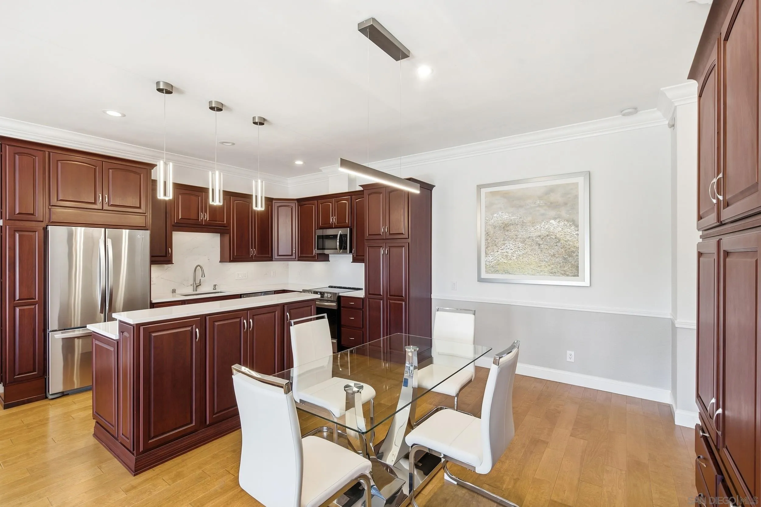 https://cdn.realtyfeed.com/cdn/127/260022457/fb7315df23718e104289f06785c1bc8f.webp