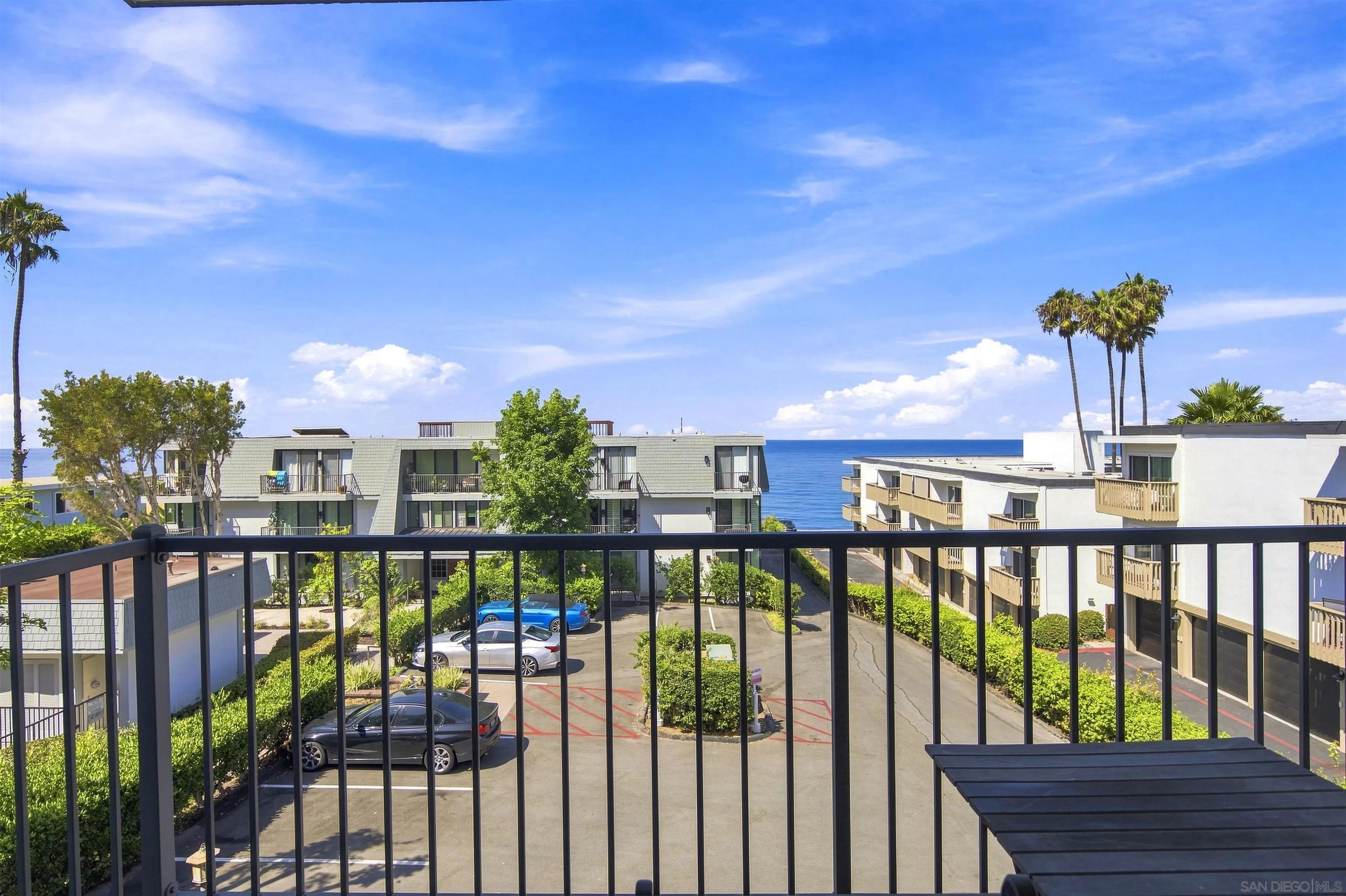 https://cdn.realtyfeed.com/cdn/127/260022463/a29831a2913410d5385a89c96aefb2a6.webp