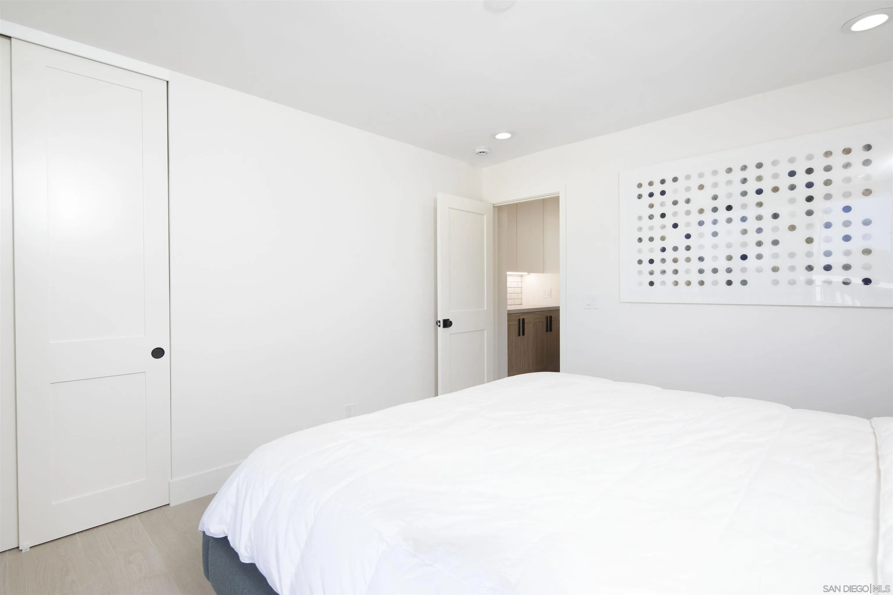 https://cdn.realtyfeed.com/cdn/127/260022463/d5580524724dac125a2b9ed42ddf0f8a.webp