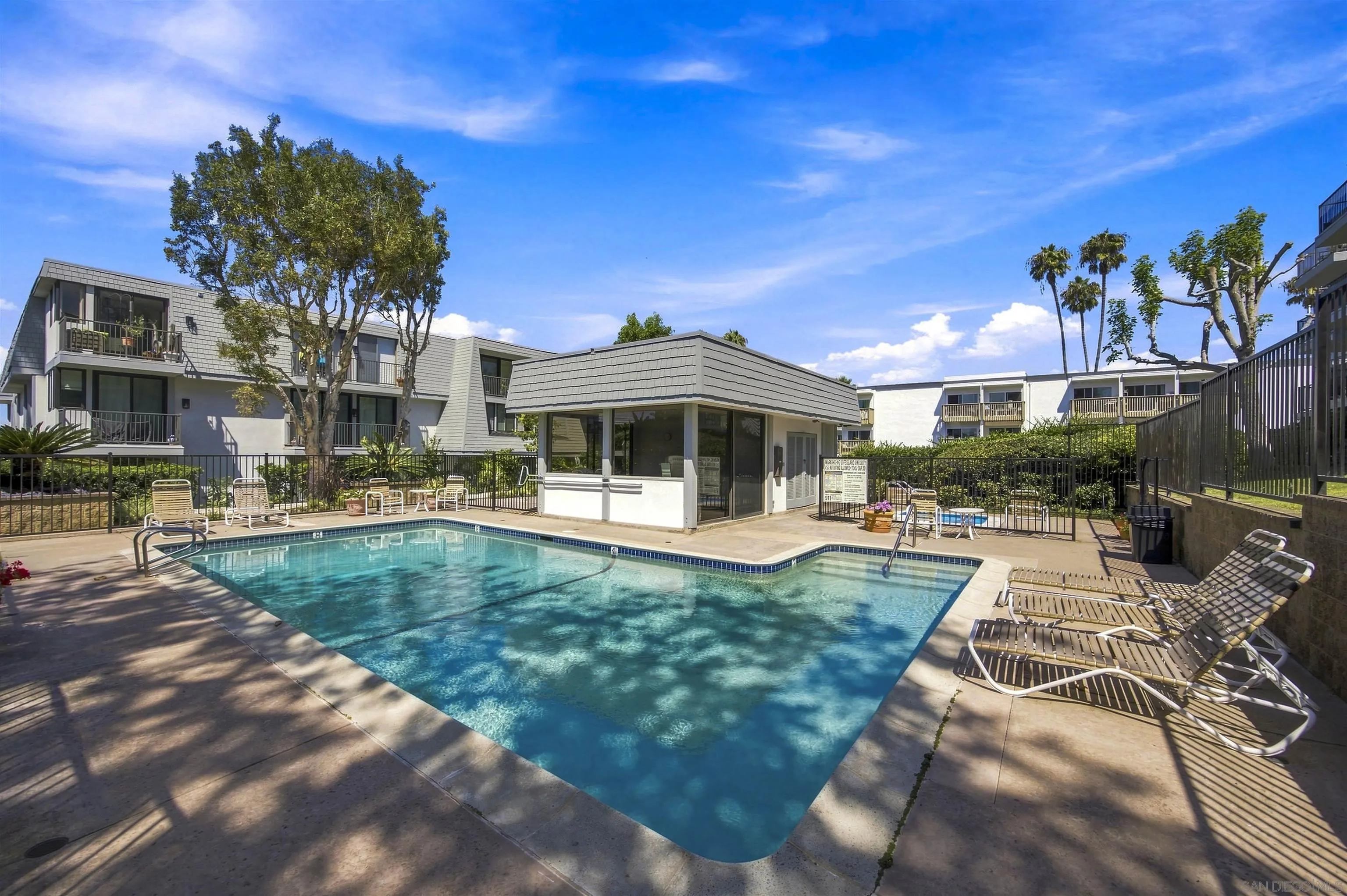 https://cdn.realtyfeed.com/cdn/127/260022463/d5e9e1300deb37361a5f1739c84e4c19.webp