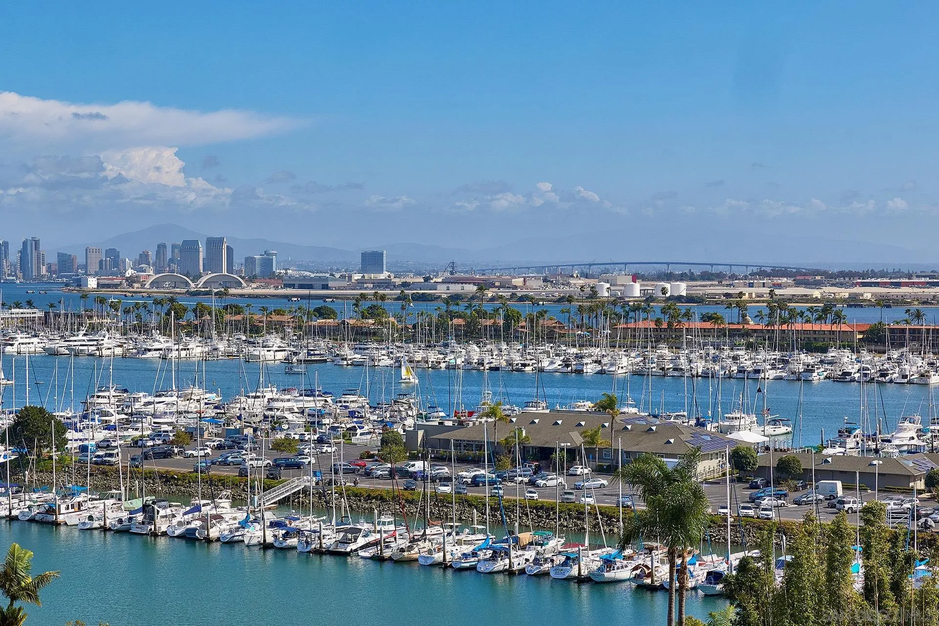 https://cdn.realtyfeed.com/cdn/127/260022466/eeb57c5fb864822f65c851c30d7a146b.webp