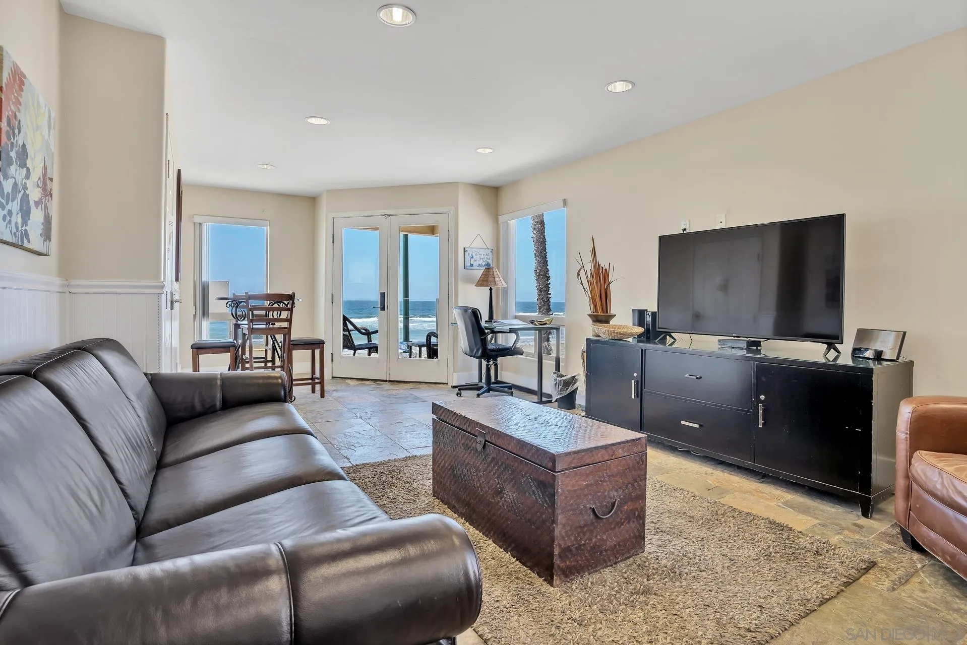 https://cdn.realtyfeed.com/cdn/127/260022475/31ae7fc6942fdb46d01d49c957106771.webp