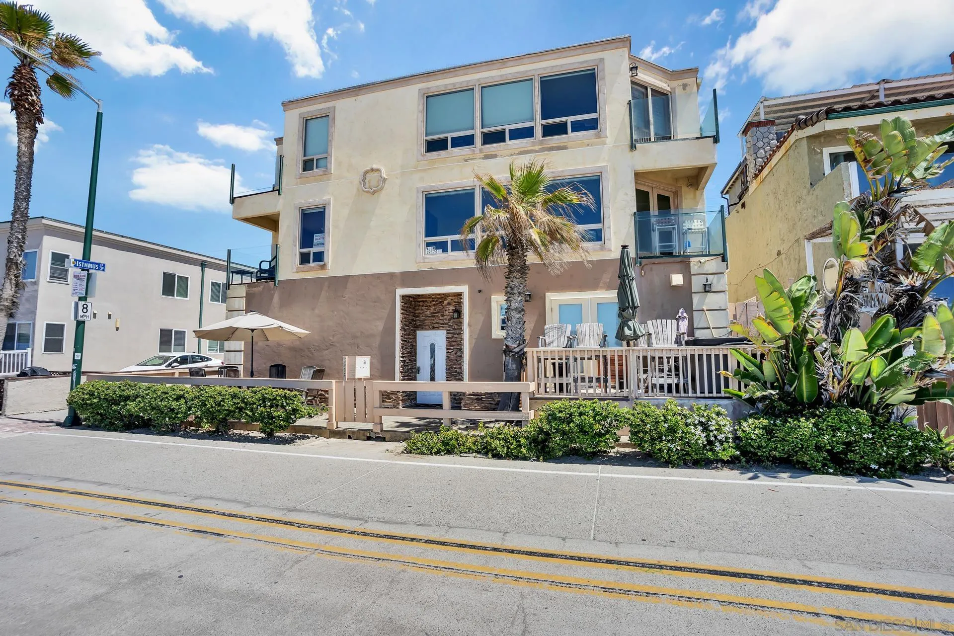https://cdn.realtyfeed.com/cdn/127/260022475/66e528697244d7b5963a2b6a13fd8f8f.webp