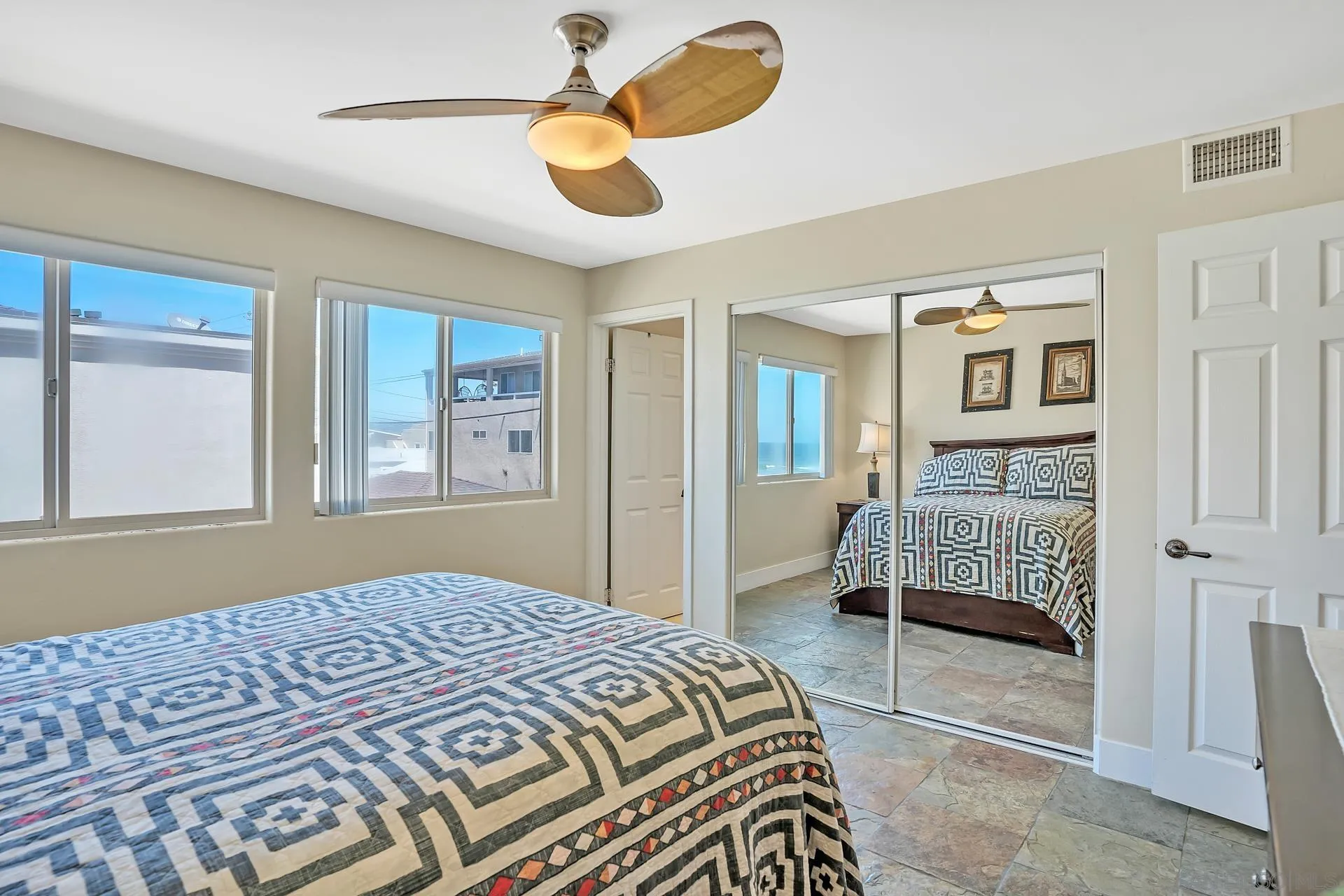 https://cdn.realtyfeed.com/cdn/127/260022475/b46611bd34c7d05c2db8bf5f9beb8bc8.webp