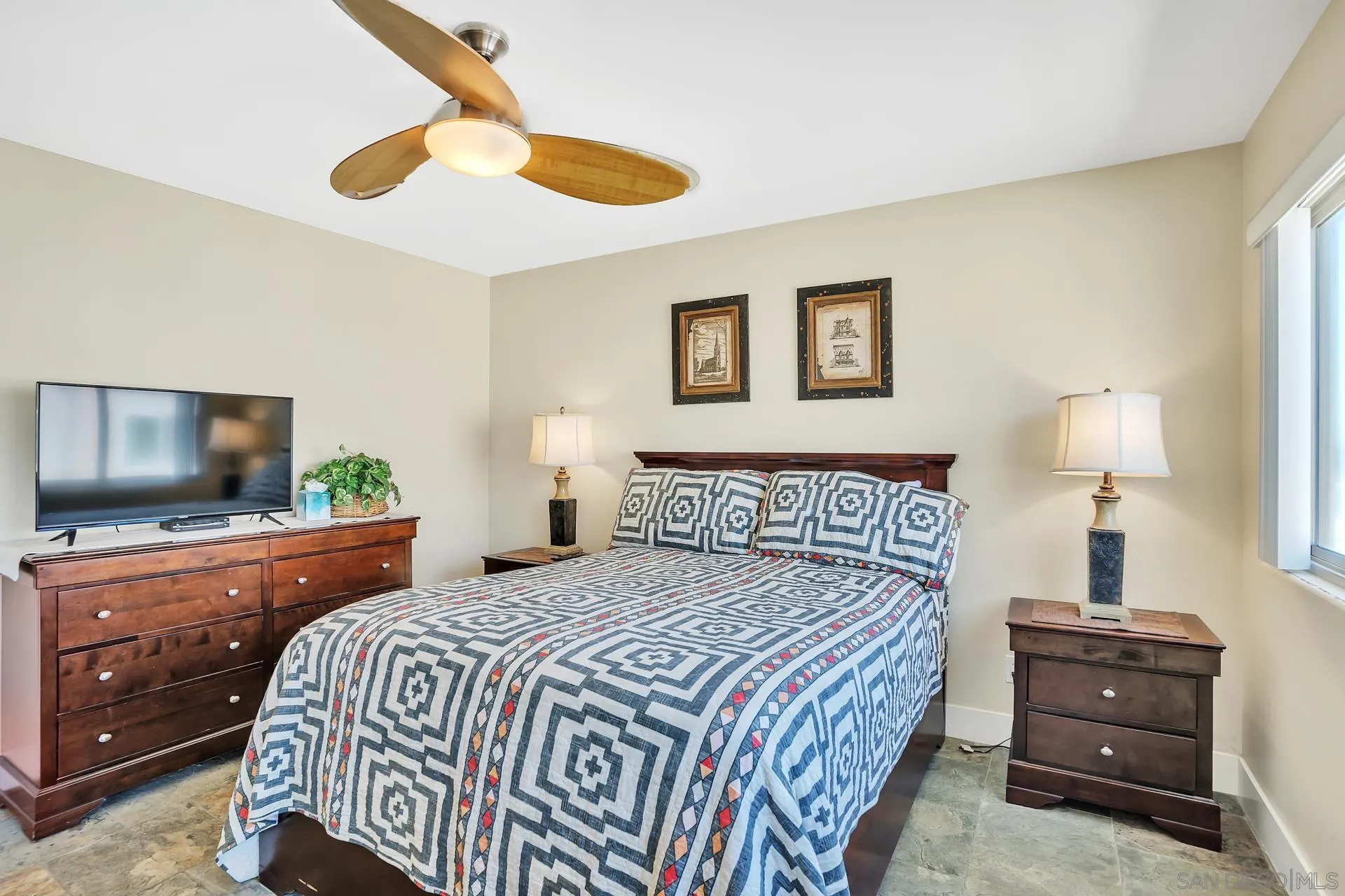 https://cdn.realtyfeed.com/cdn/127/260022475/f5abf6dd82d70ac8928793f5afcc21bb.webp