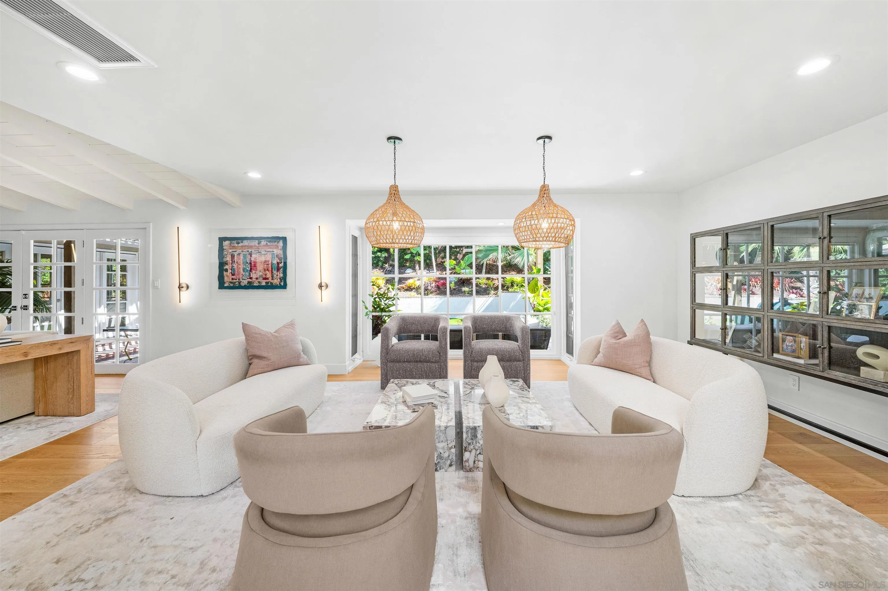 https://cdn.realtyfeed.com/cdn/127/260022480/5fd6b1f9a9067dc965b283aad02397a6.webp