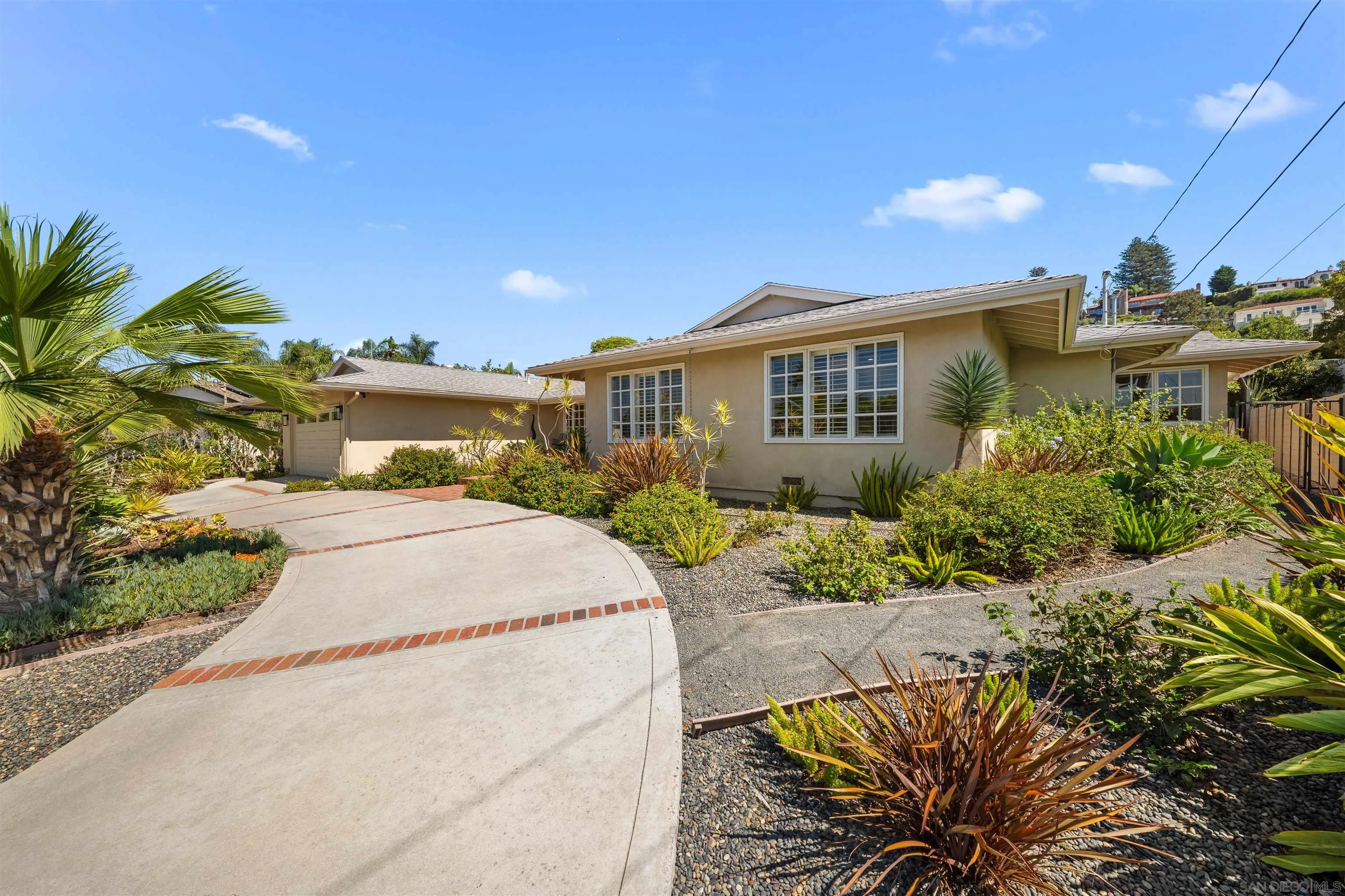 https://cdn.realtyfeed.com/cdn/127/260022480/dcf8beaa9e7c1b1824003b7934b3d612.webp