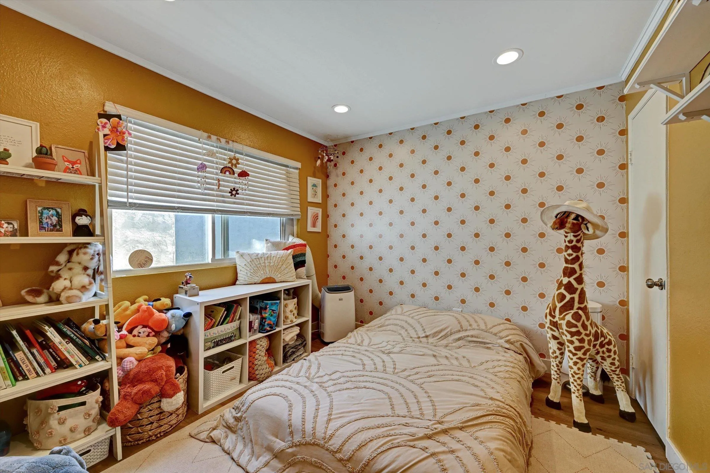 https://cdn.realtyfeed.com/cdn/127/260022490/898e64a56c2ecd6b34e0abc5cb76aab5.webp