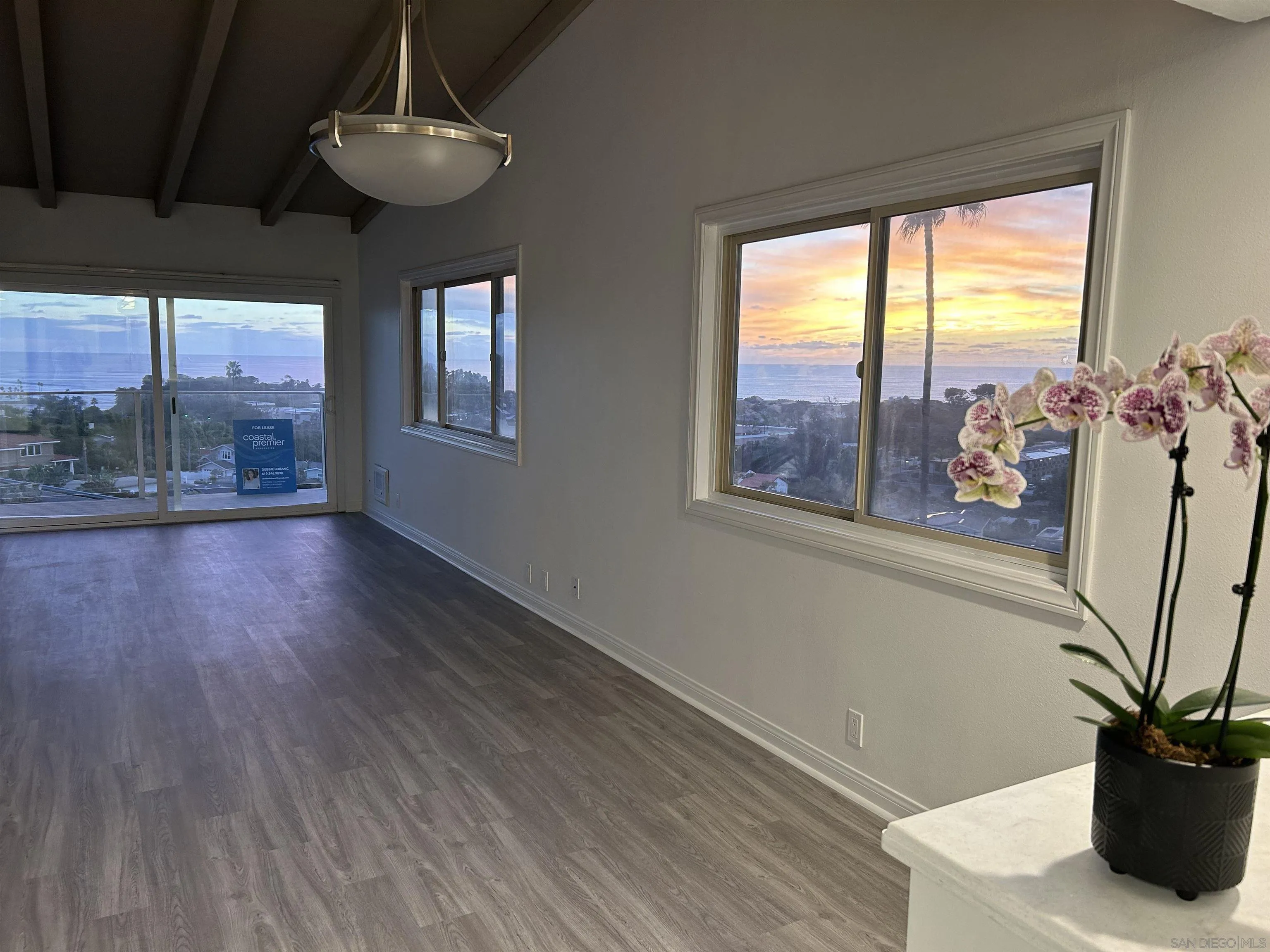 640 W Solana Circle Unit 27, Solana Beach, CA 92075 - Photo 3 of 44, Solana Beach, CA