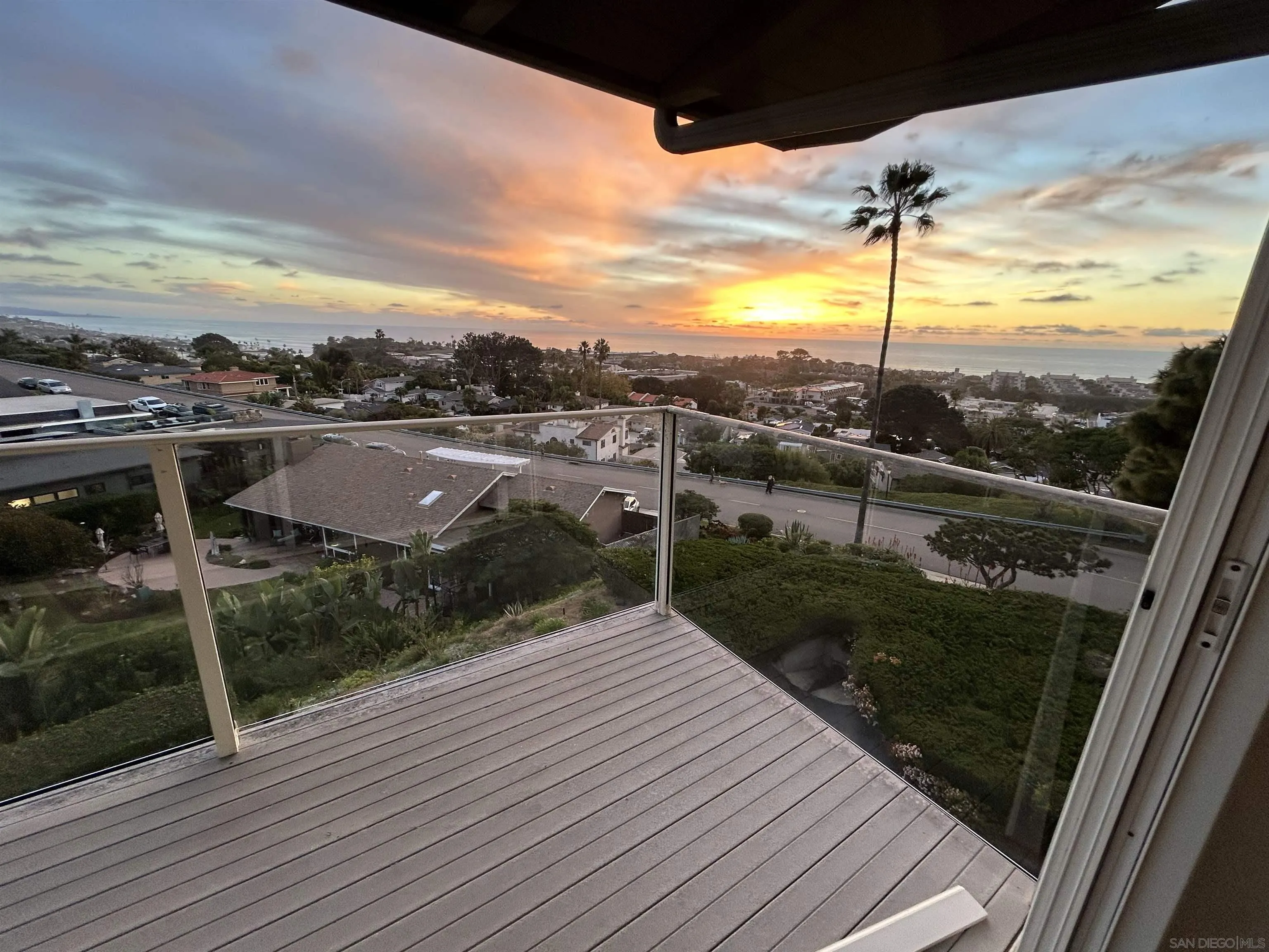 640 W Solana Circle Unit 27, Solana Beach, CA 92075 - Main photo, Solana Beach, CA