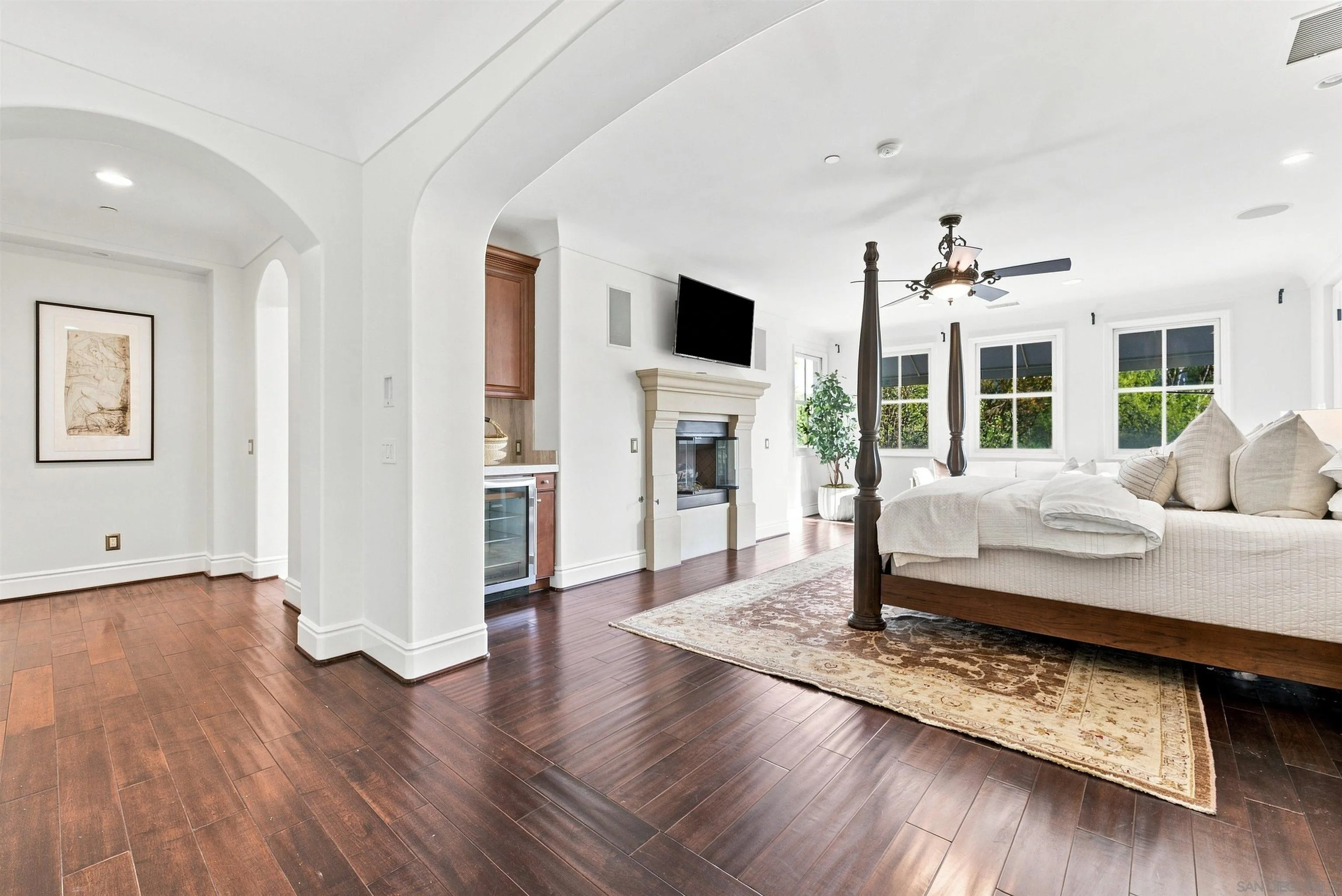 https://cdn.realtyfeed.com/cdn/127/260022493/3178565896d54f2d6f21f0c92e6e7afd.webp