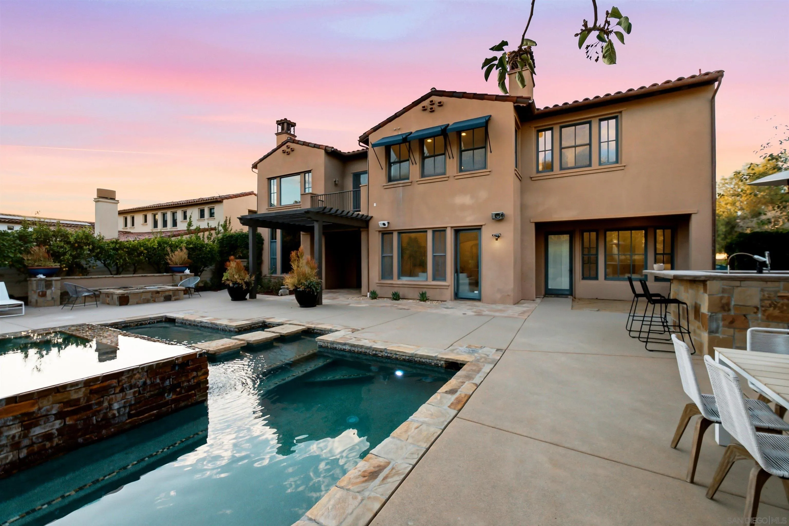 https://cdn.realtyfeed.com/cdn/127/260022493/5f1597ed75ba0c6d7d3eec6972fd00f7.webp