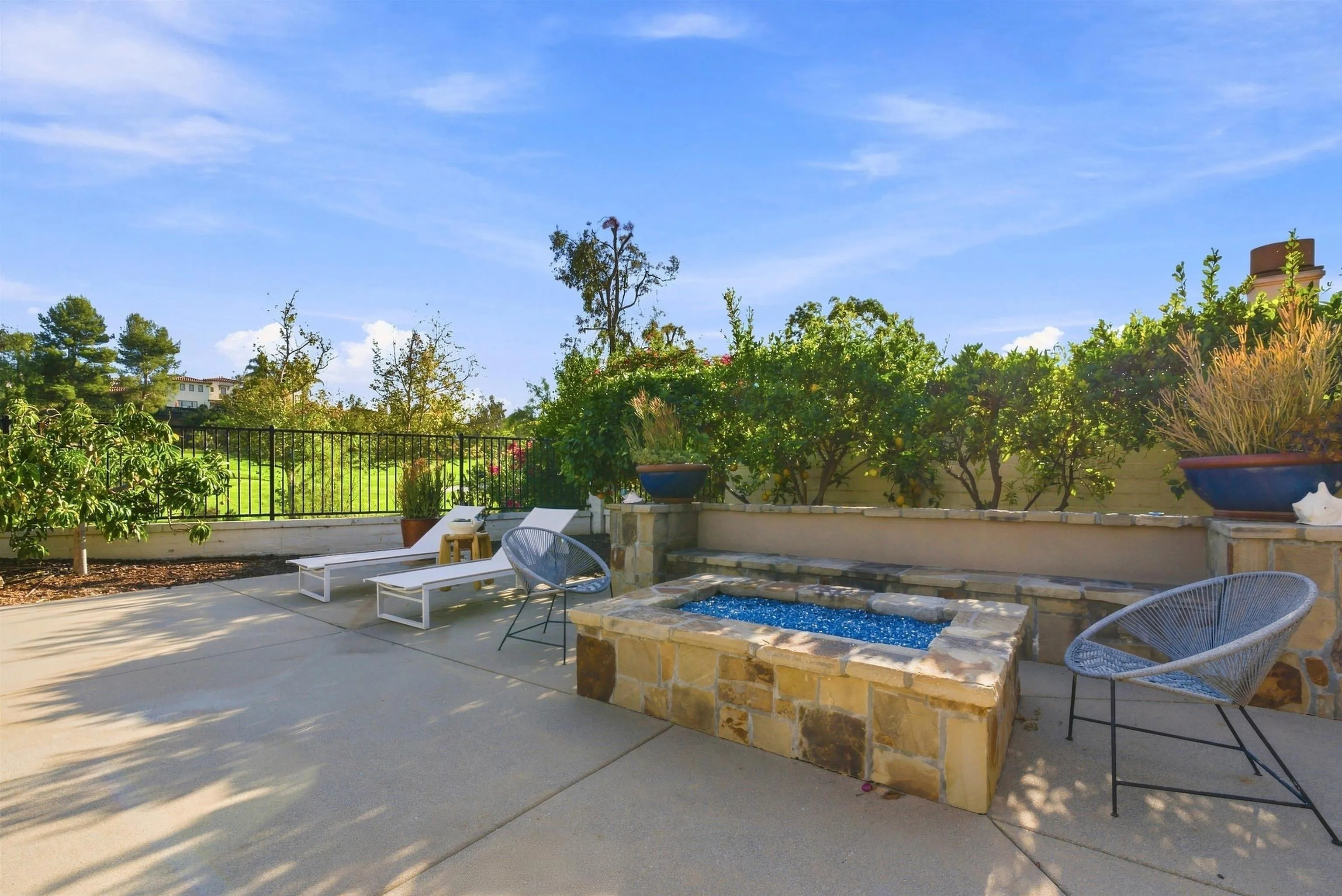 https://cdn.realtyfeed.com/cdn/127/260022493/876be80dae1d89cca99b2227a314c715.webp
