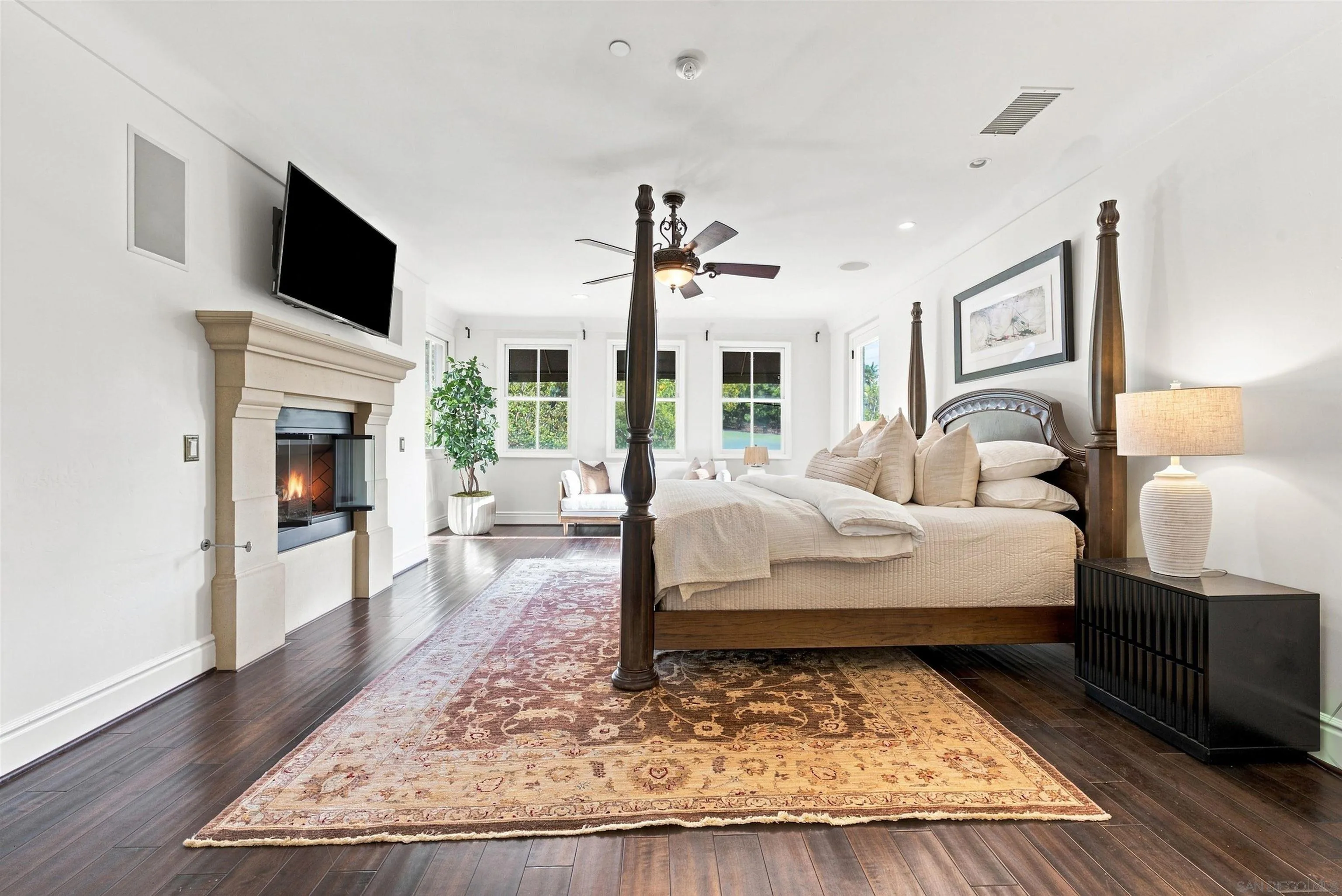 https://cdn.realtyfeed.com/cdn/127/260022493/a2042c50ef431b0fec8f94726ae8425b.webp