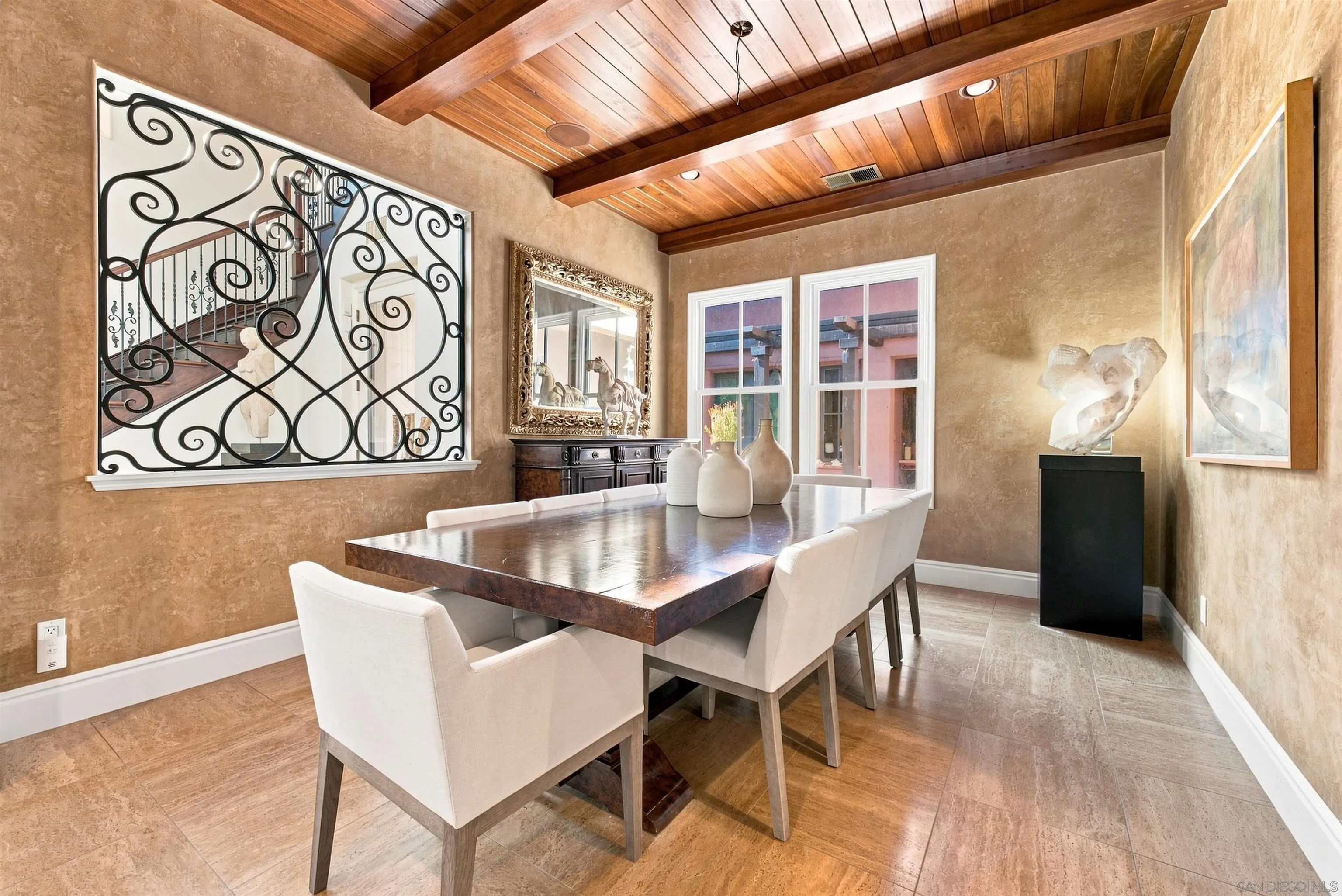https://cdn.realtyfeed.com/cdn/127/260022493/ff5a9f102cafb0134f742a40138c6872.webp