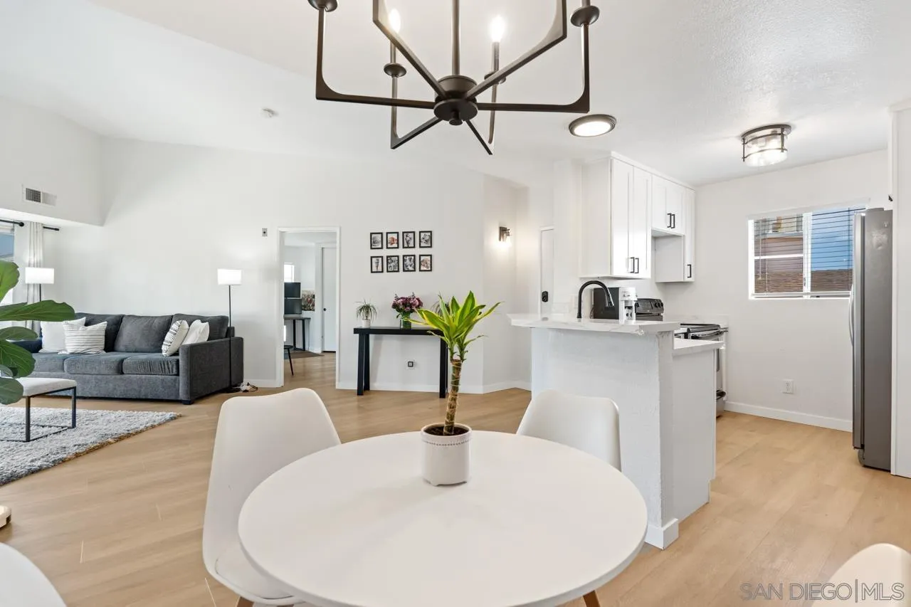 https://cdn.realtyfeed.com/cdn/127/260022499/4eeefd967948915c0302a8715e9e6e49.webp