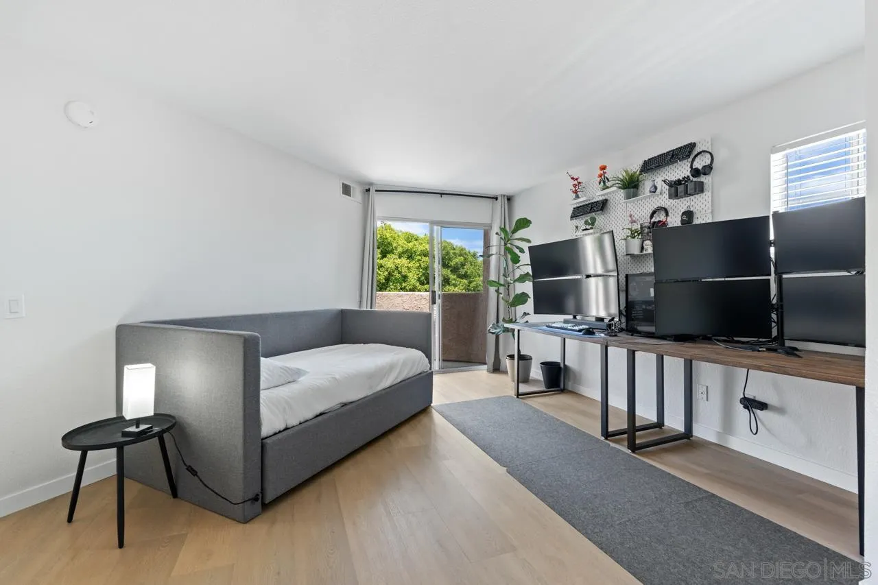 https://cdn.realtyfeed.com/cdn/127/260022499/c3e9cf32f48058242df41488c5ac850d.webp