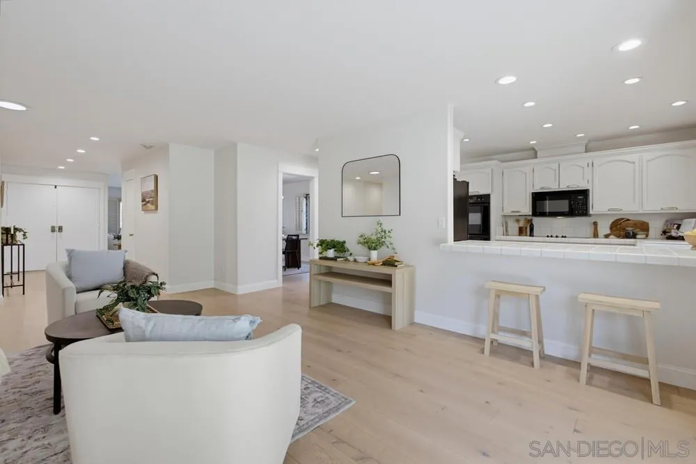 https://cdn.realtyfeed.com/cdn/127/260022514/03e455858c9a11790cb95aedcd6edfd1.webp