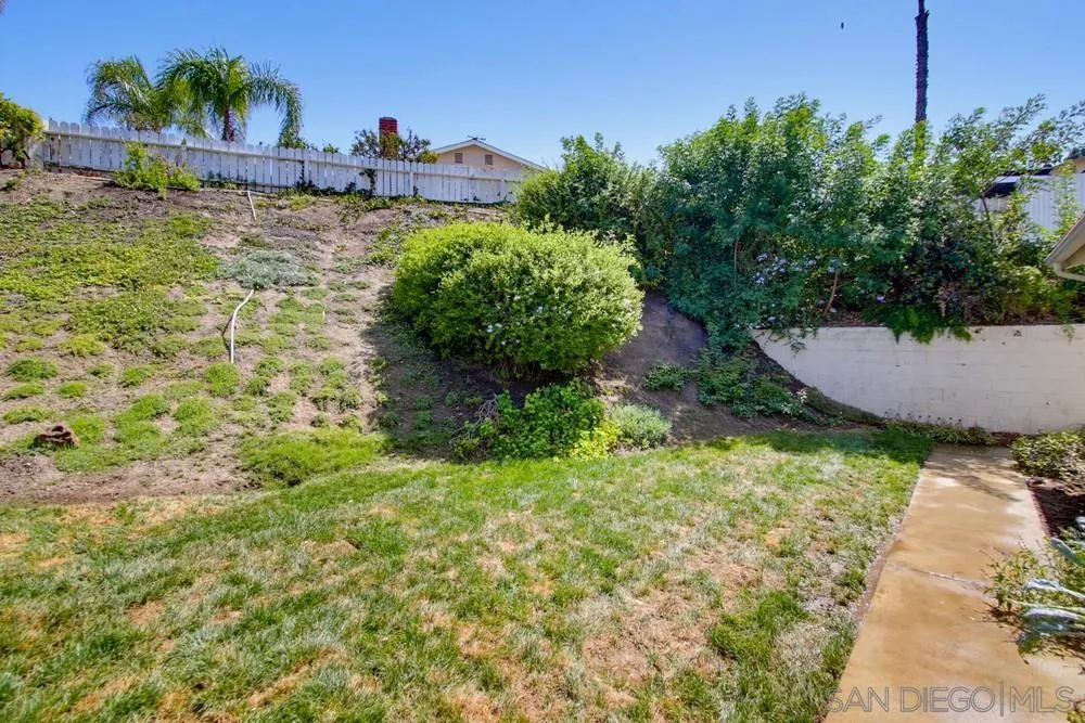 https://cdn.realtyfeed.com/cdn/127/260022514/0ce7924c4bb03c33ec4105e8a4828afd.webp