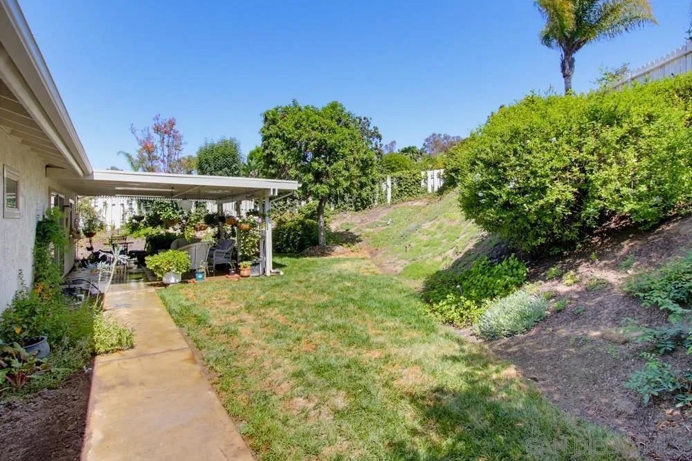 https://cdn.realtyfeed.com/cdn/127/260022514/1dbe97b8d1f2a1c4c09d8a92608cb68e.webp