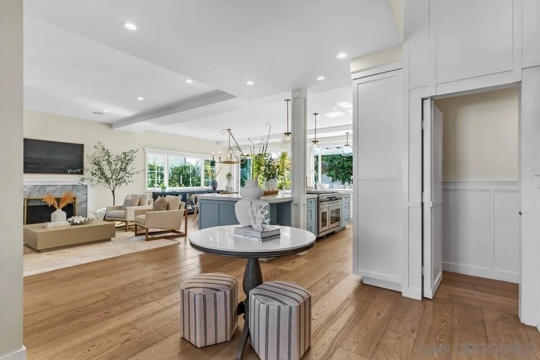https://cdn.realtyfeed.com/cdn/127/260022521/3e8cfc6dcd9b30e303766257d5e2da5e.webp