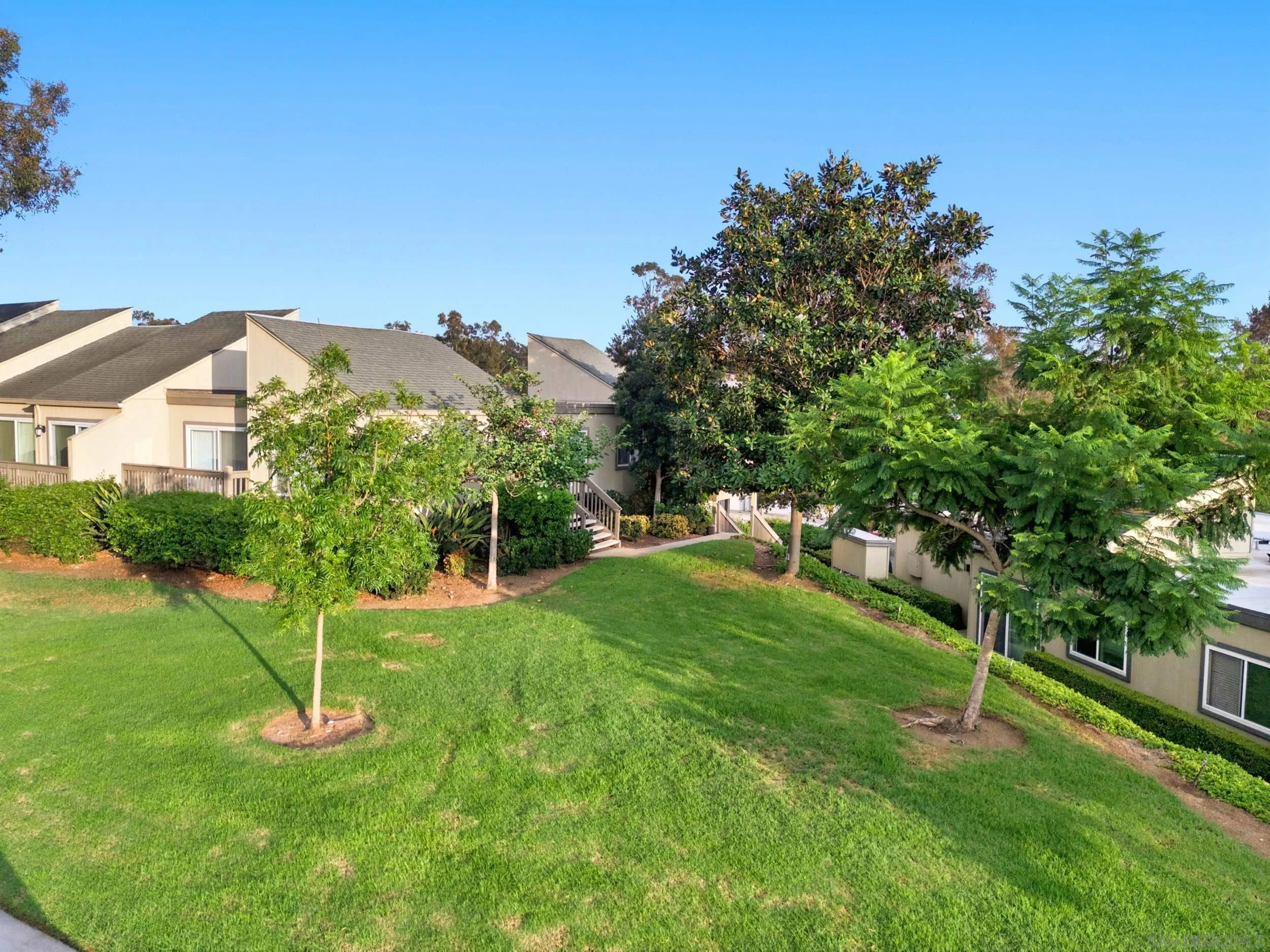 https://cdn.realtyfeed.com/cdn/127/260022527/1bdef58378f75a67c40bbe49ad4ea804.webp